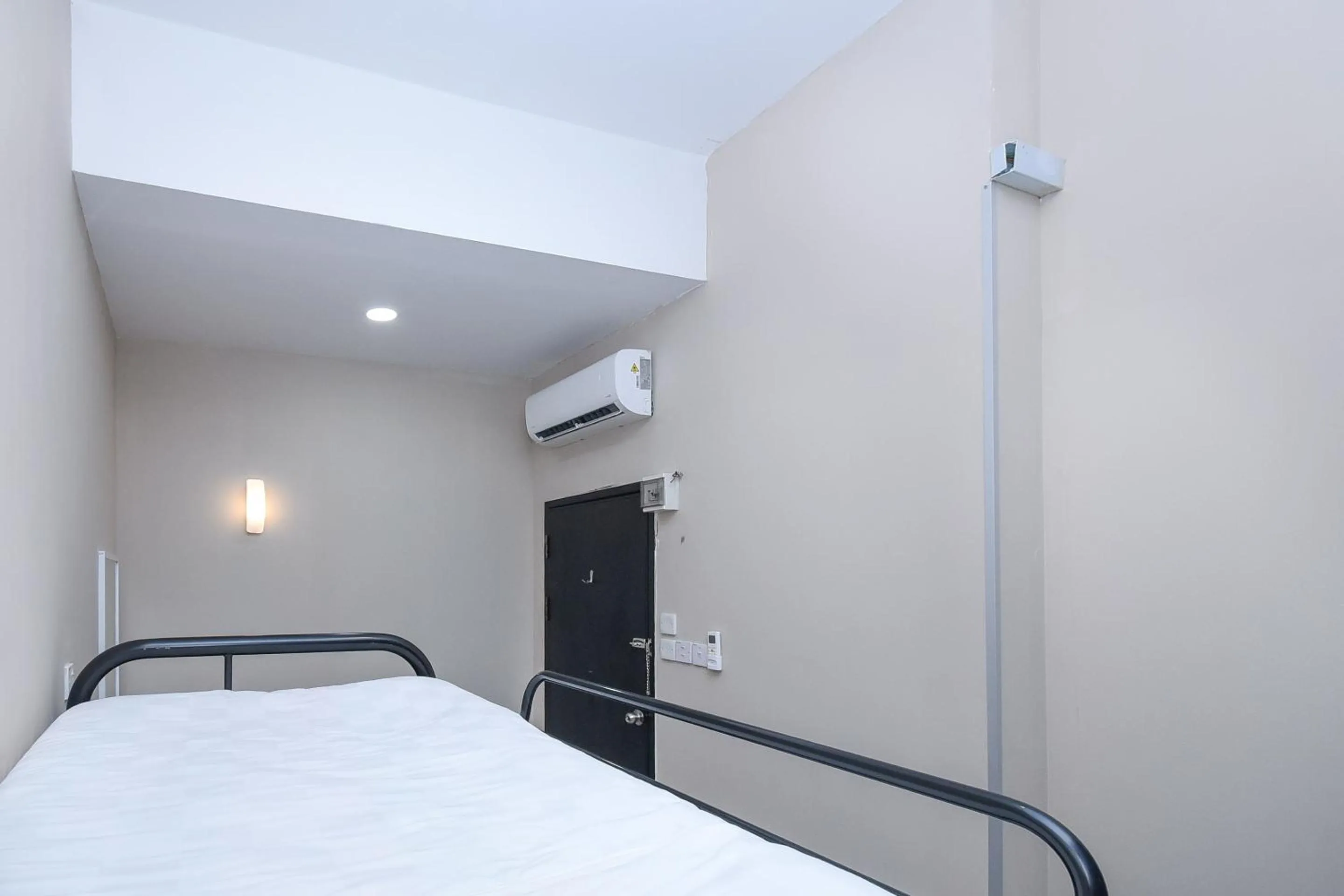 Bedroom, Bed in Hotel O Lm Residence