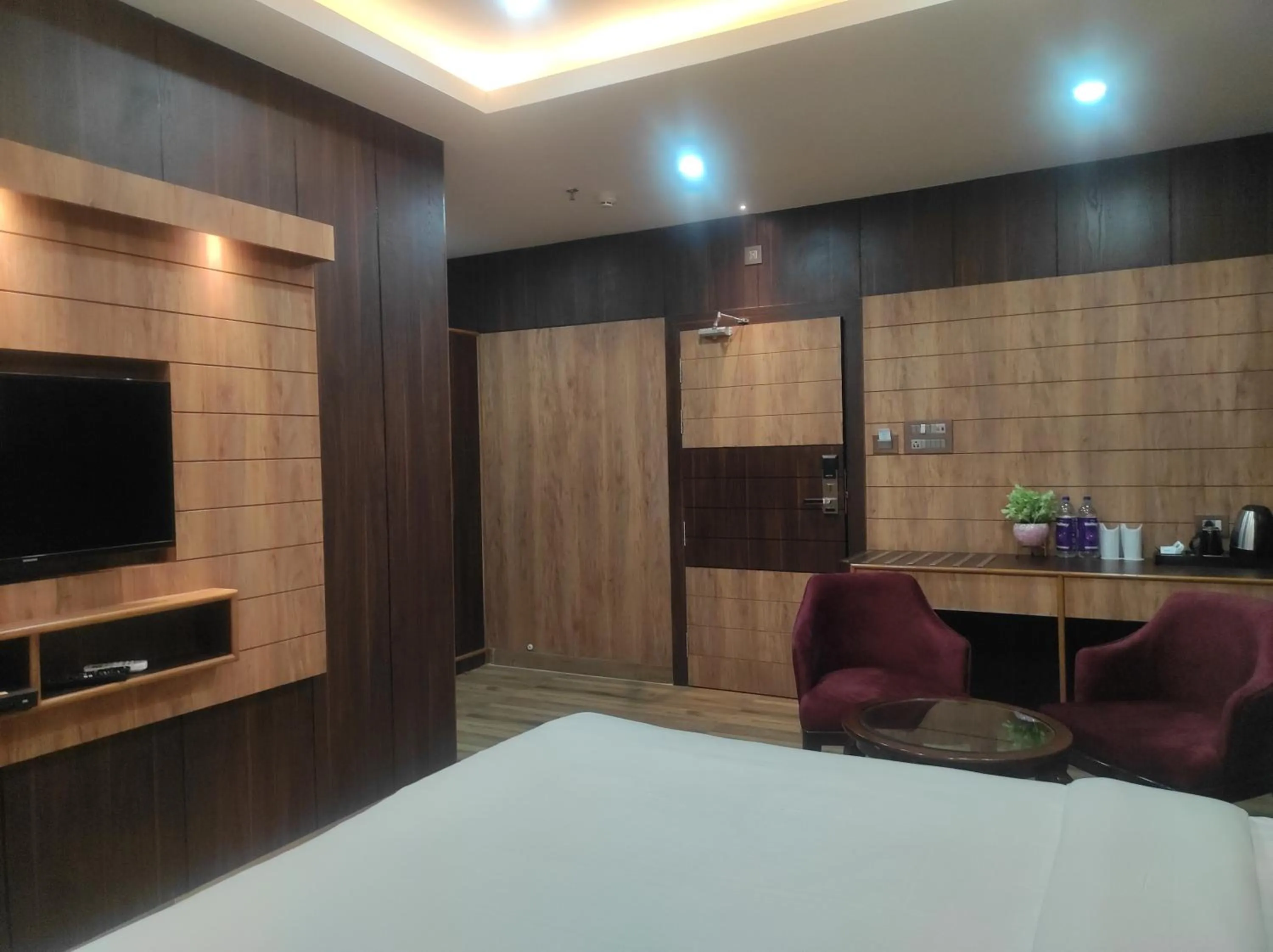 Photo of the whole room, Bed in Hotel Aavas Inn