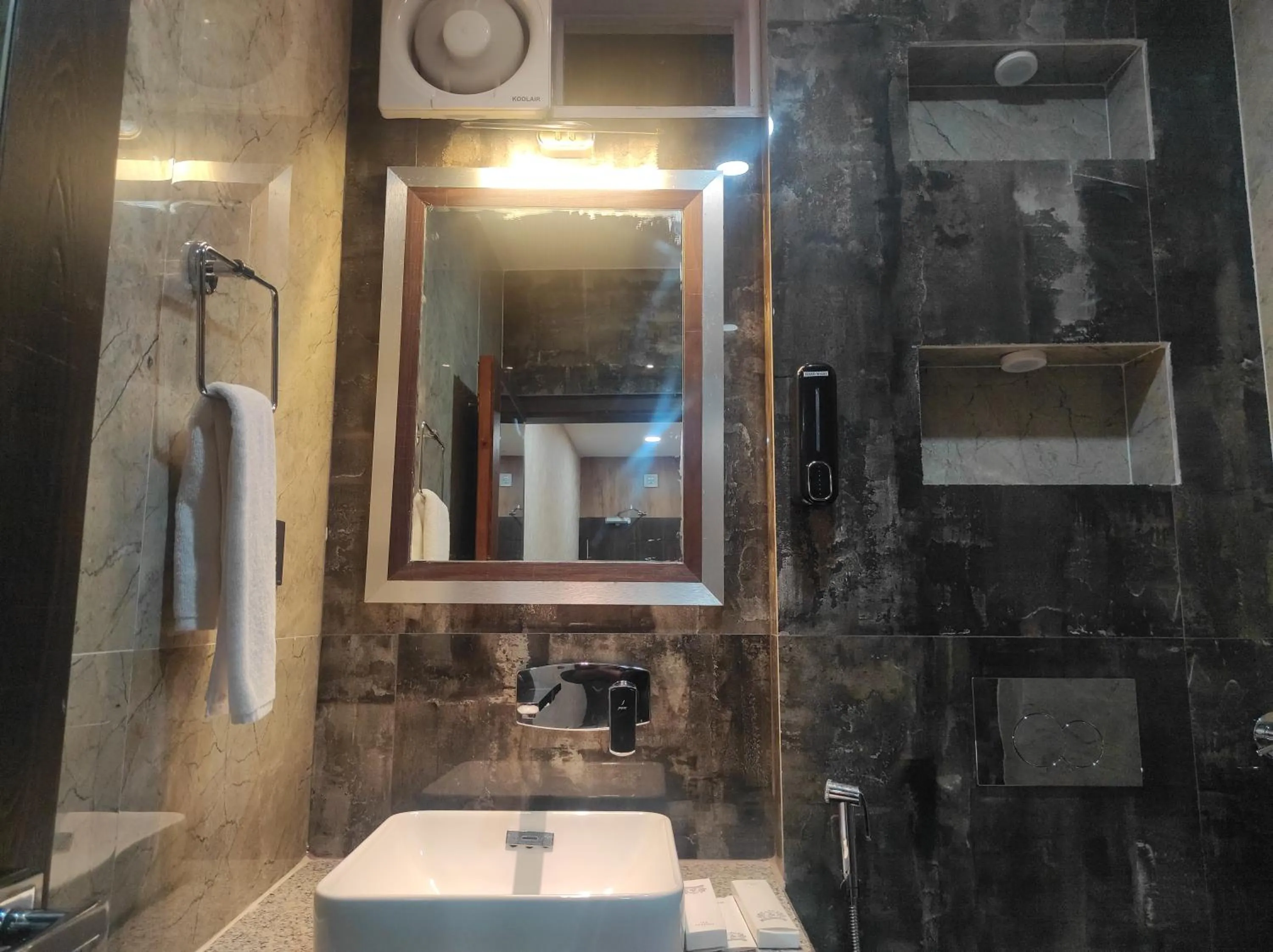 Bathroom in Hotel Aavas Inn