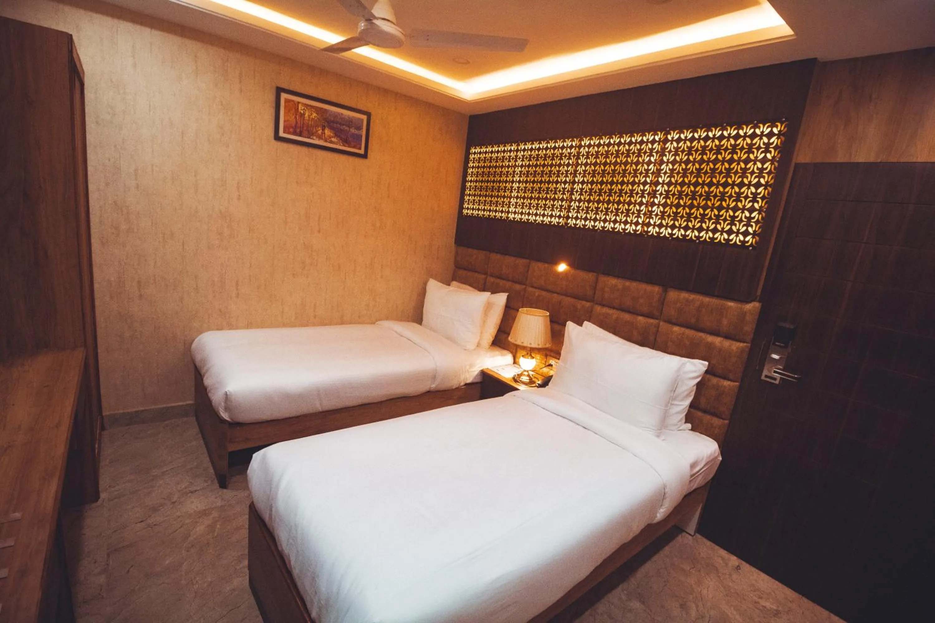 Bed in Hotel Aavas Inn