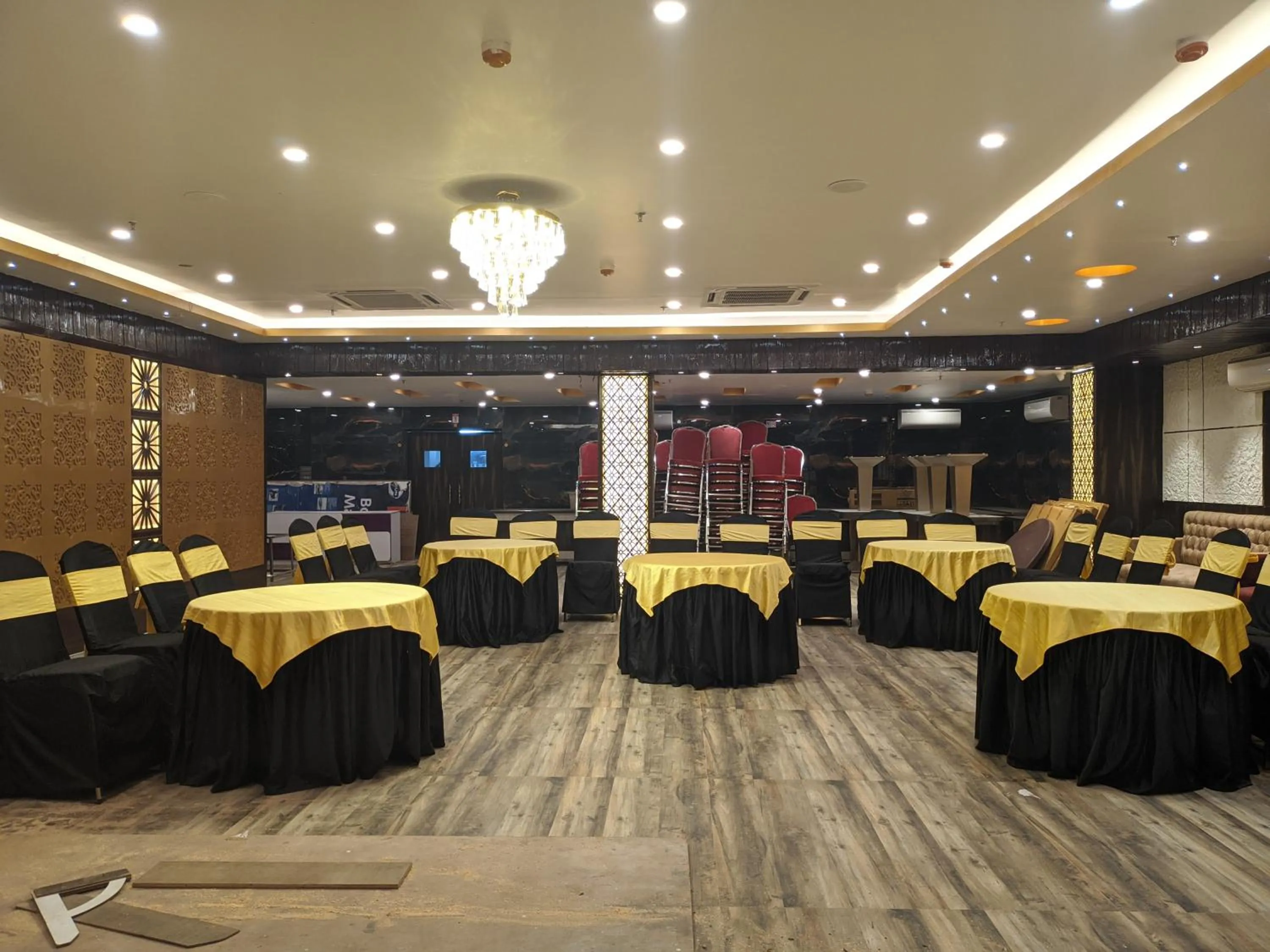 Banquet/Function facilities in Hotel Aavas Inn