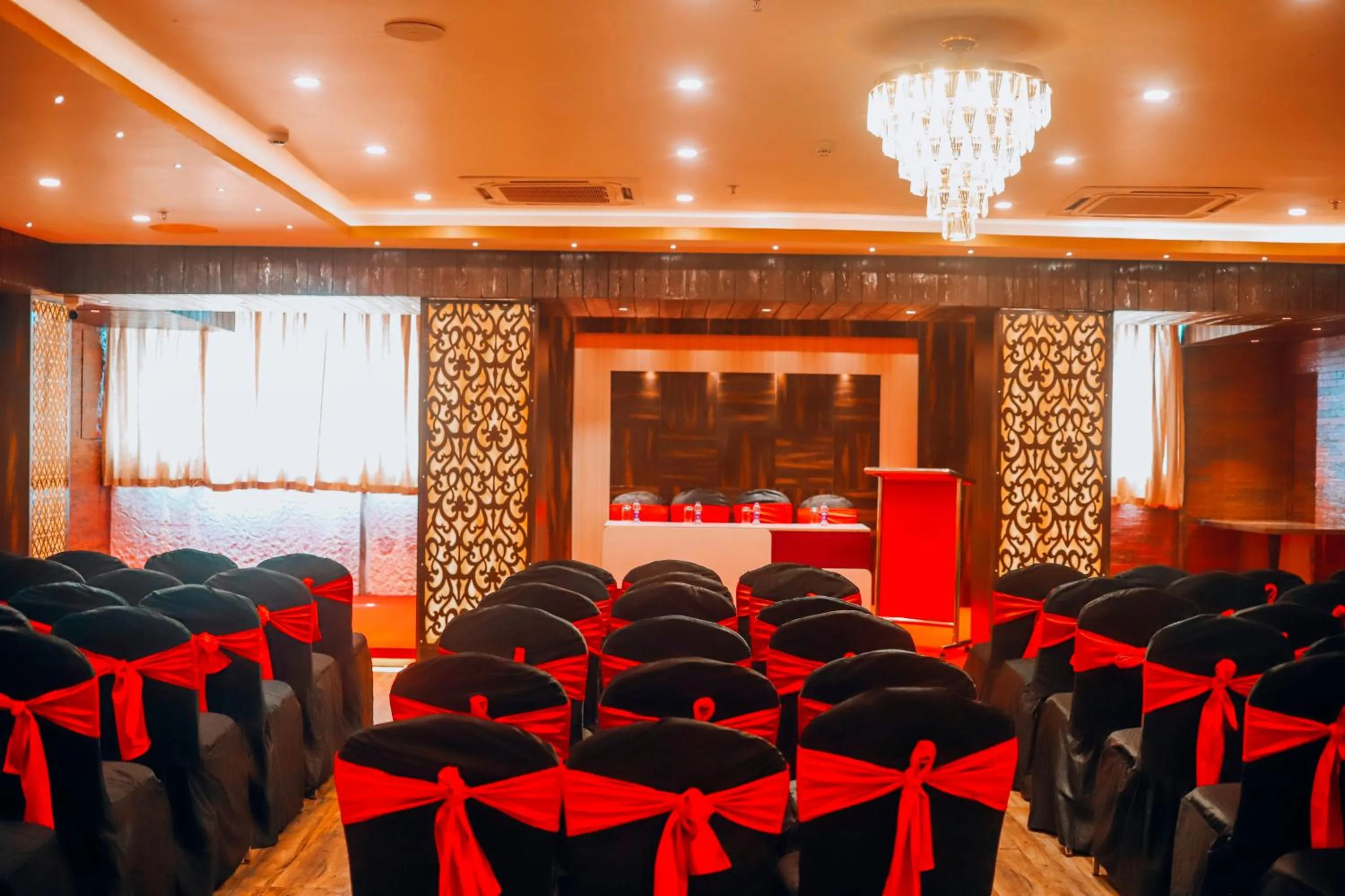 Banquet/Function facilities in Hotel Aavas Inn
