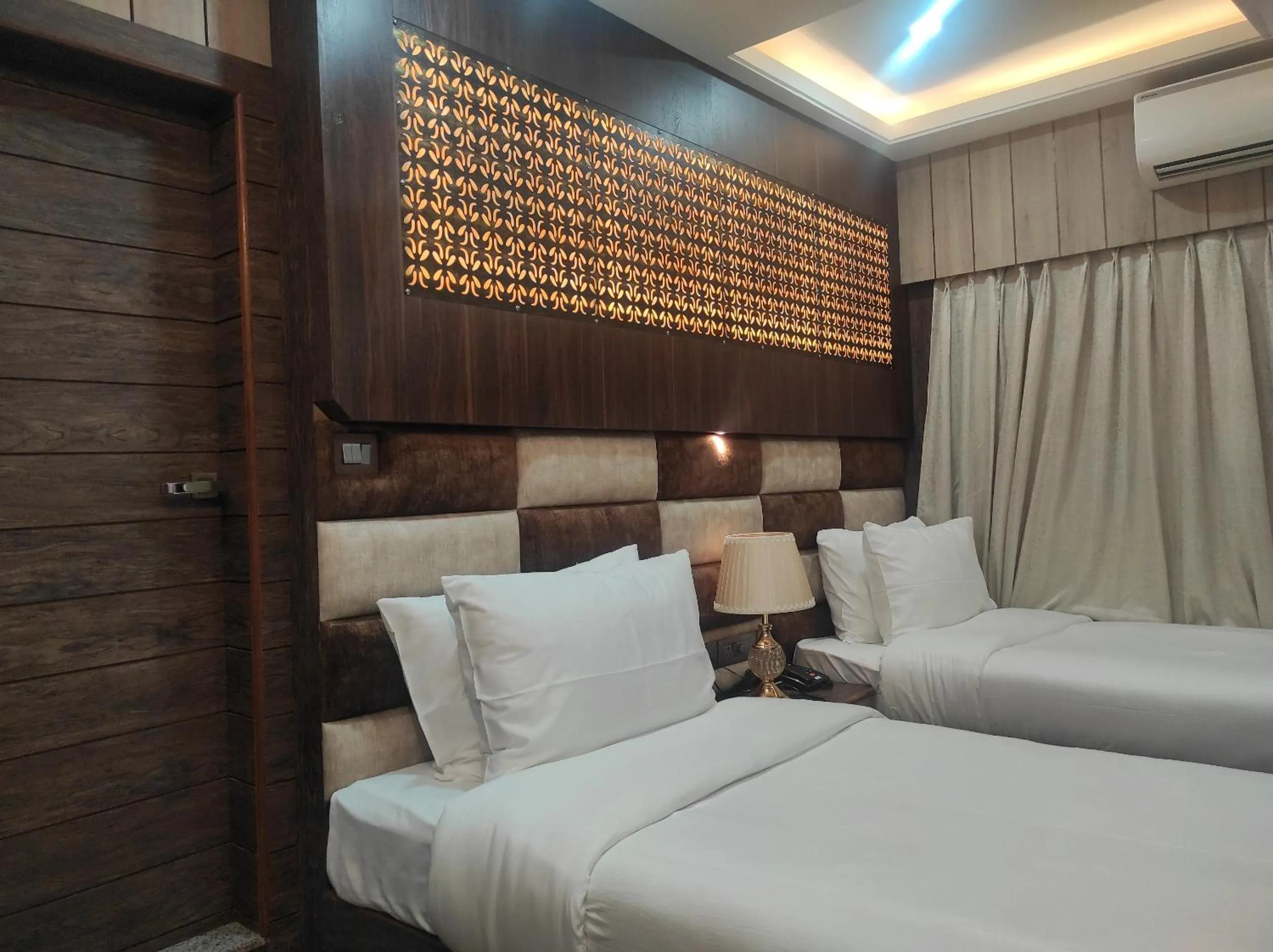 Bed in Hotel Aavas Inn