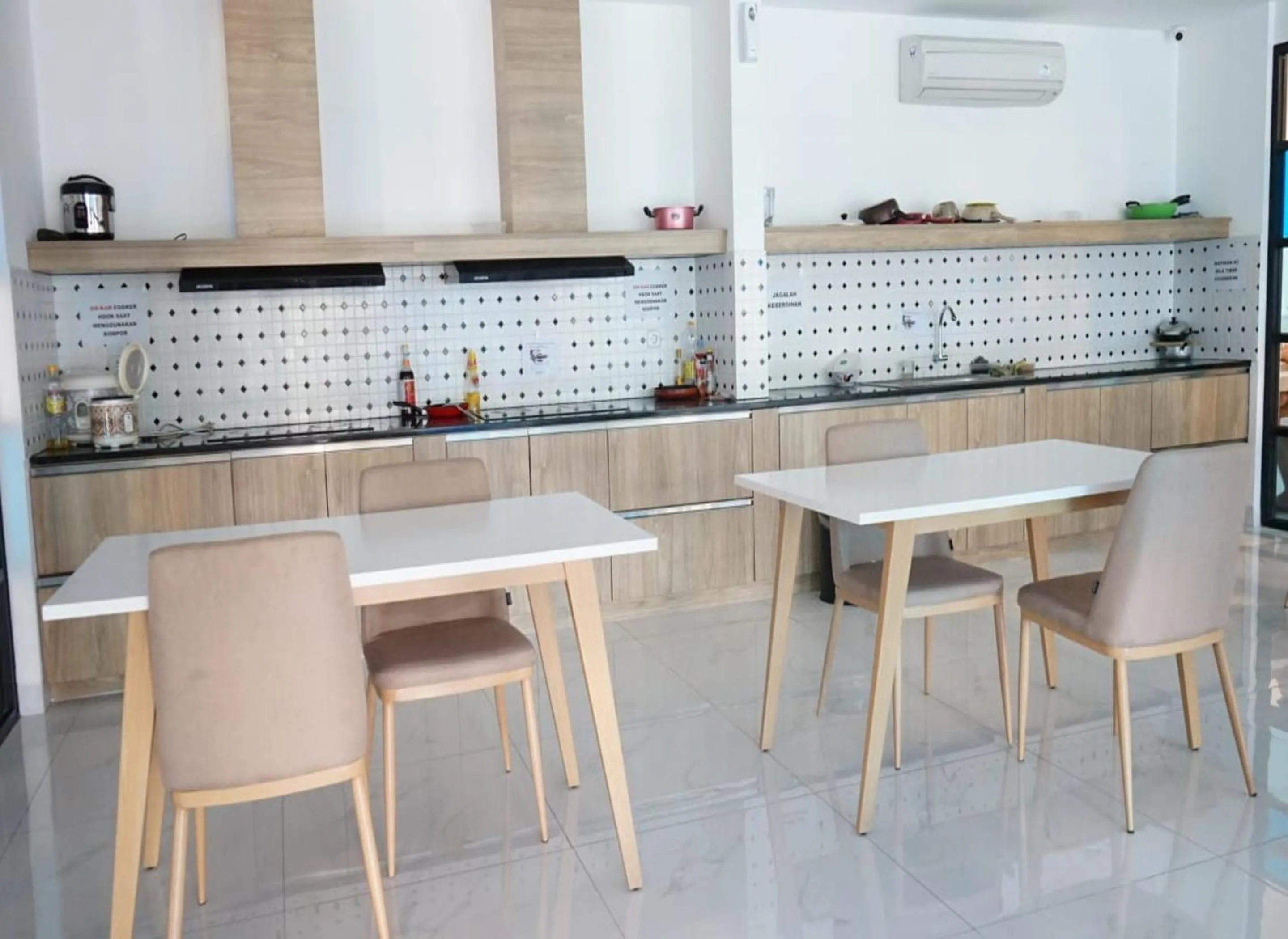 Dining area in Mendjangan Mansion