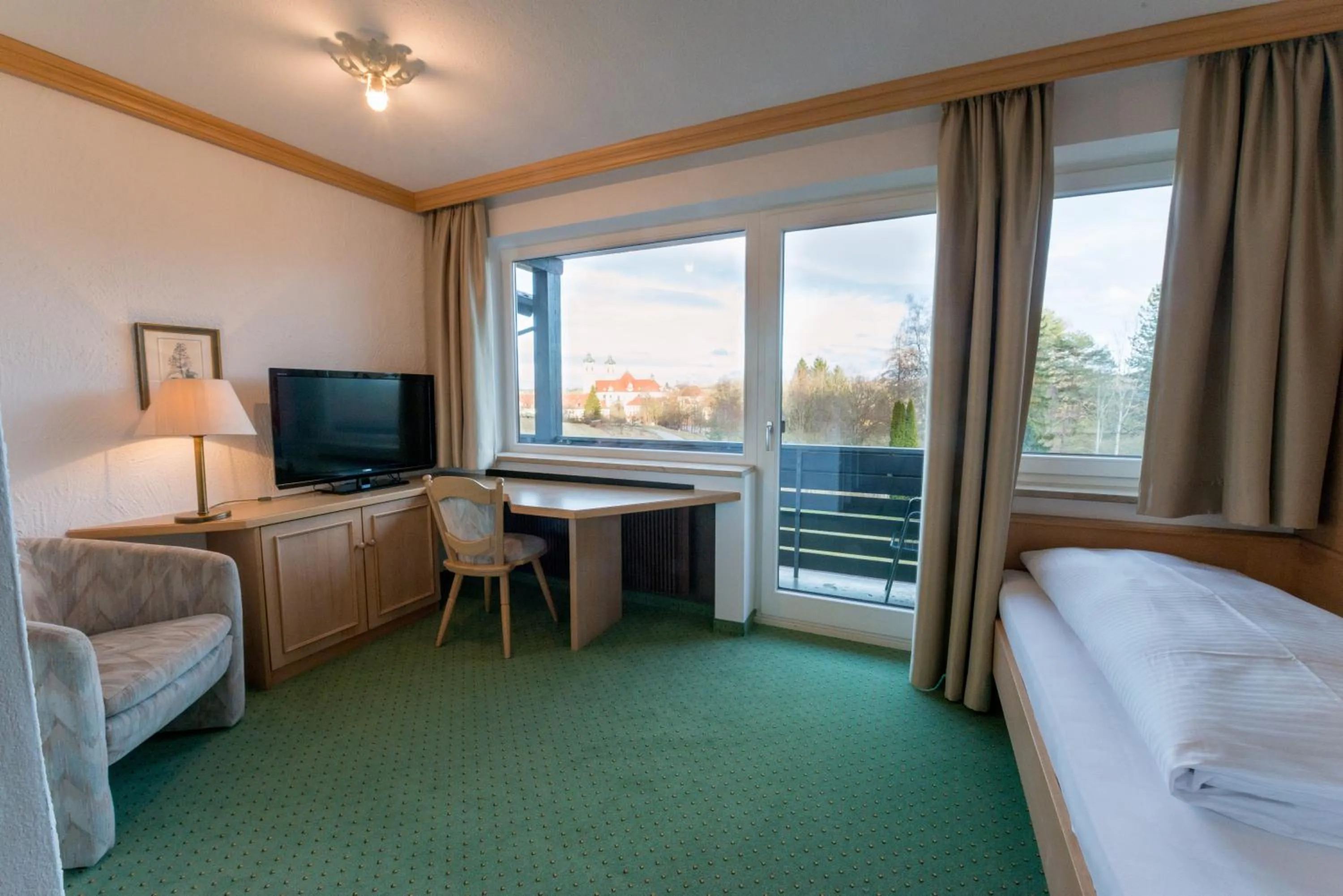 Bed in Hotel St. Ulrich Garni