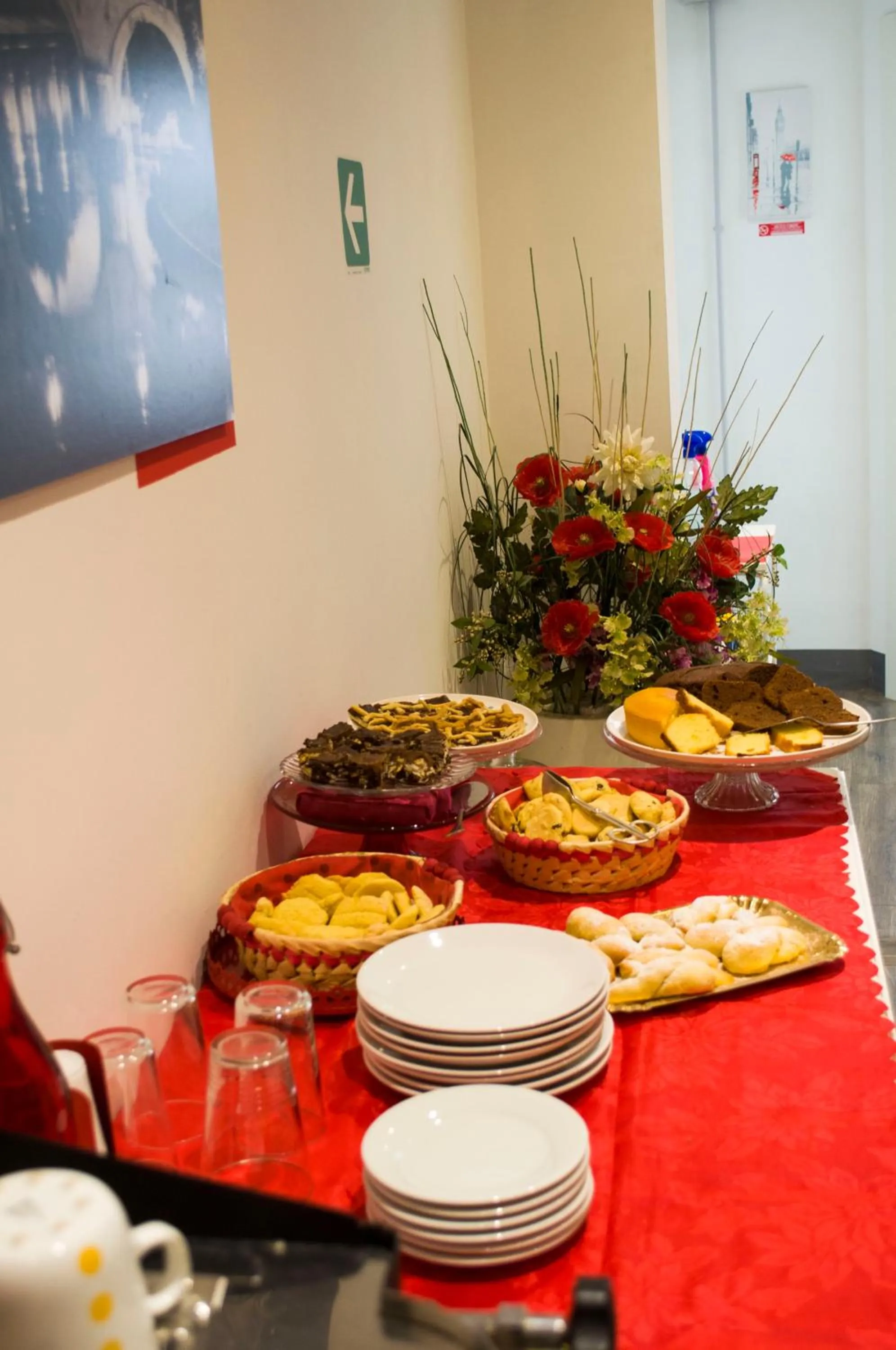 Food and drinks in Relais Cola Di Rienzo