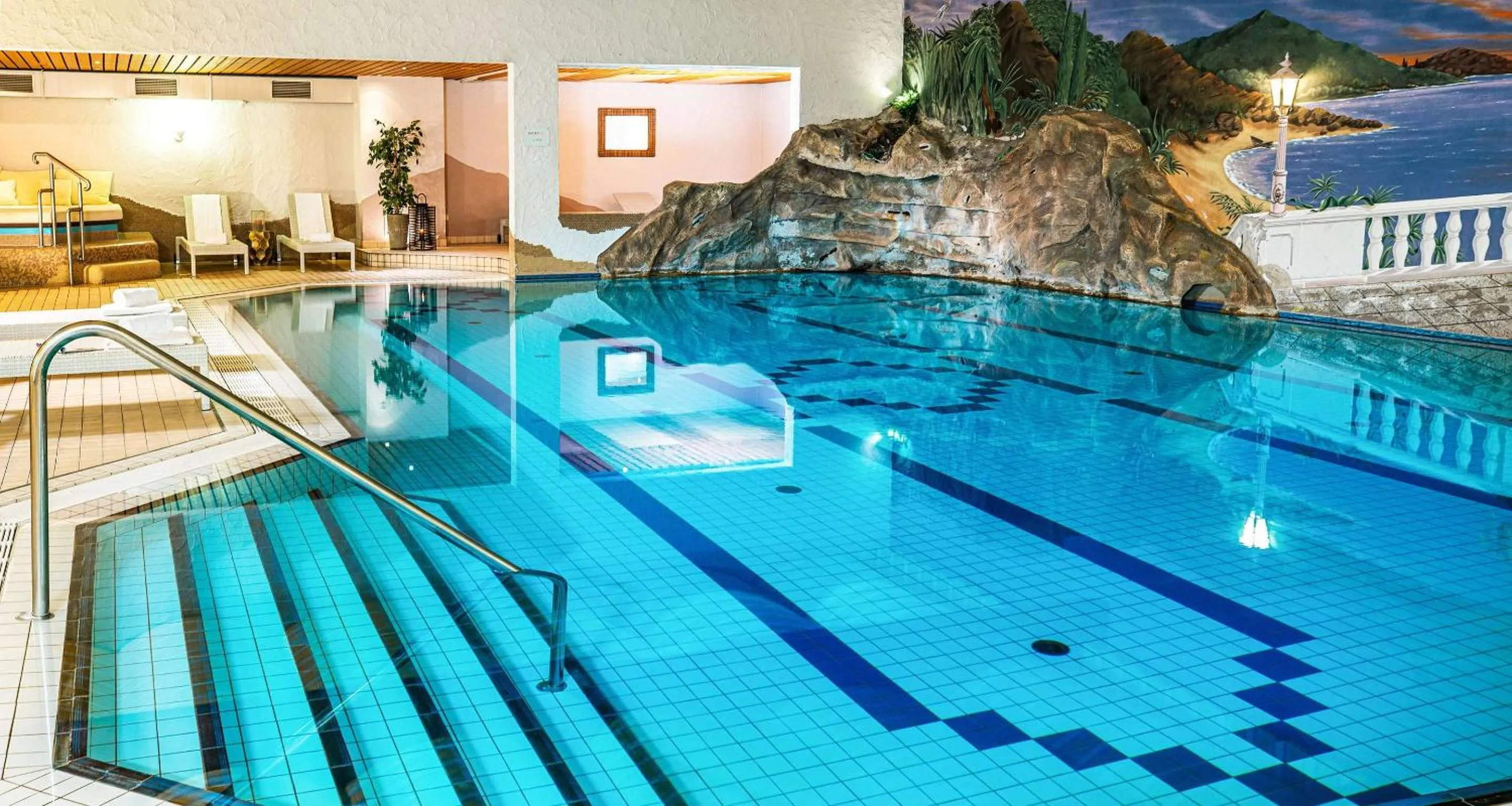 Swimming pool in Best Western Victor's Residenz-Hotel Rodenhof