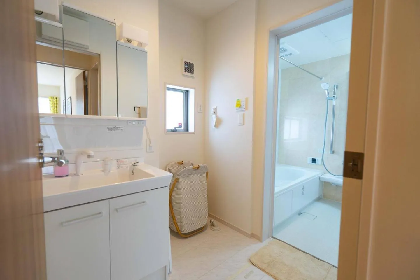 Bathroom in OKINAWA BEACH HOUSE Golden Drop S