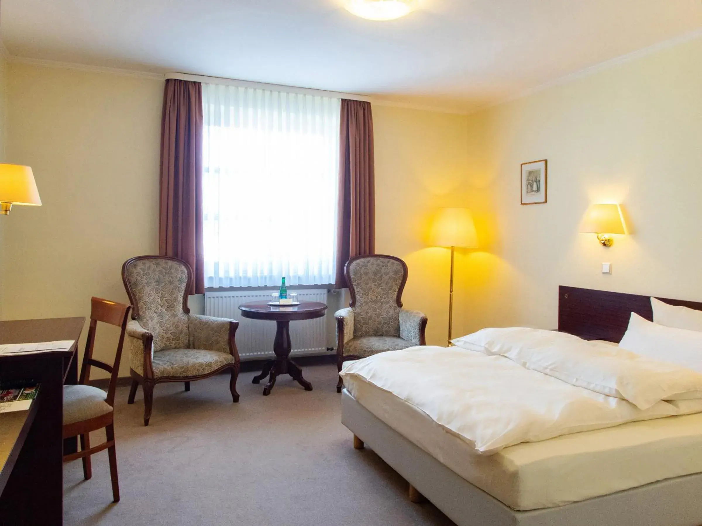 Standard Double Room in Hotel Bürgerhof Wetzlar Standard Double Room in Hotel Bürgerhof Wetzlar