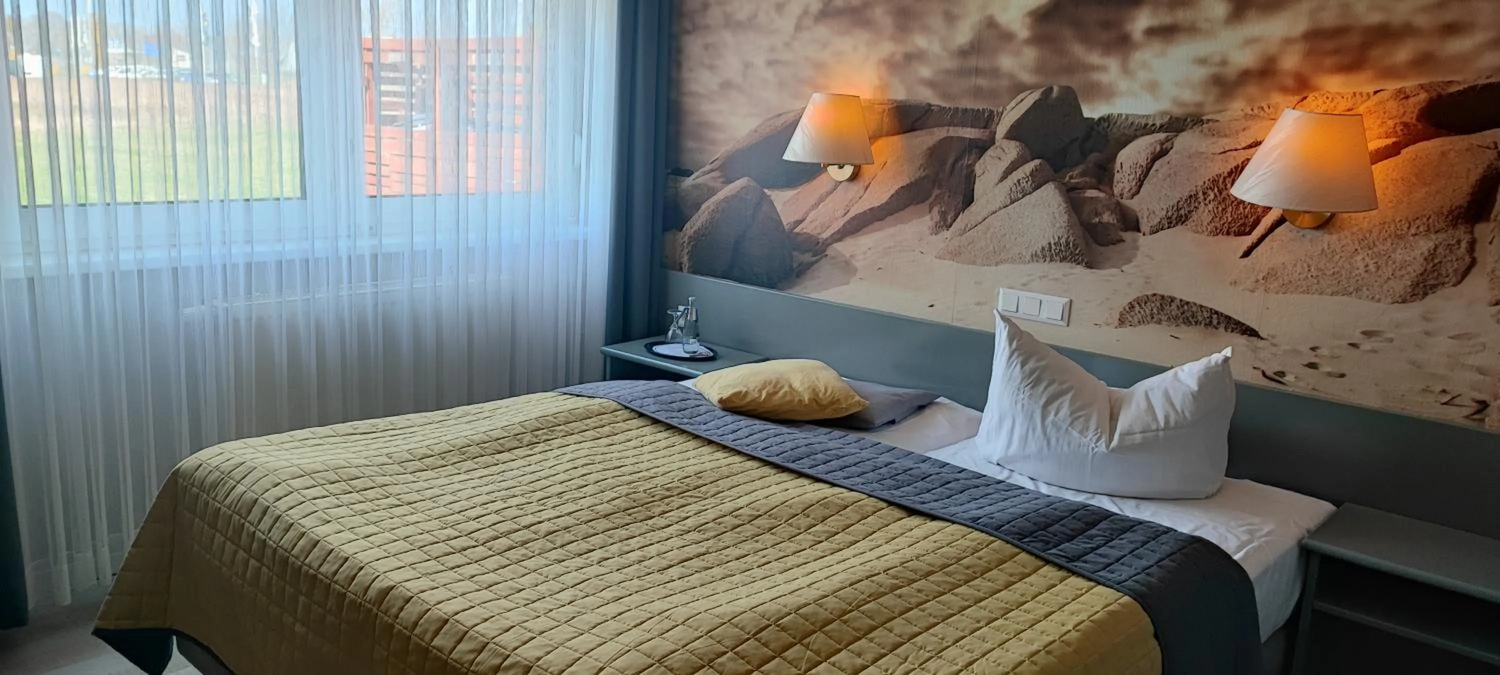 Photo of the whole room, Bed in Hotel Zur Fichtenbreite -Garni-