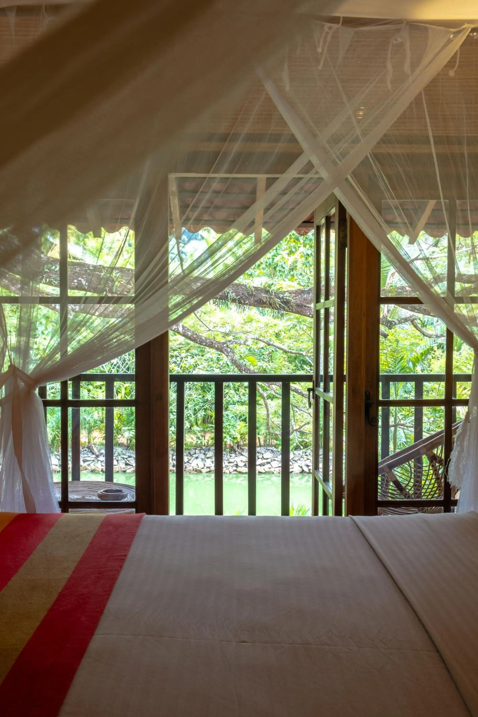 Bed in Dunes Unawatuna Hotel