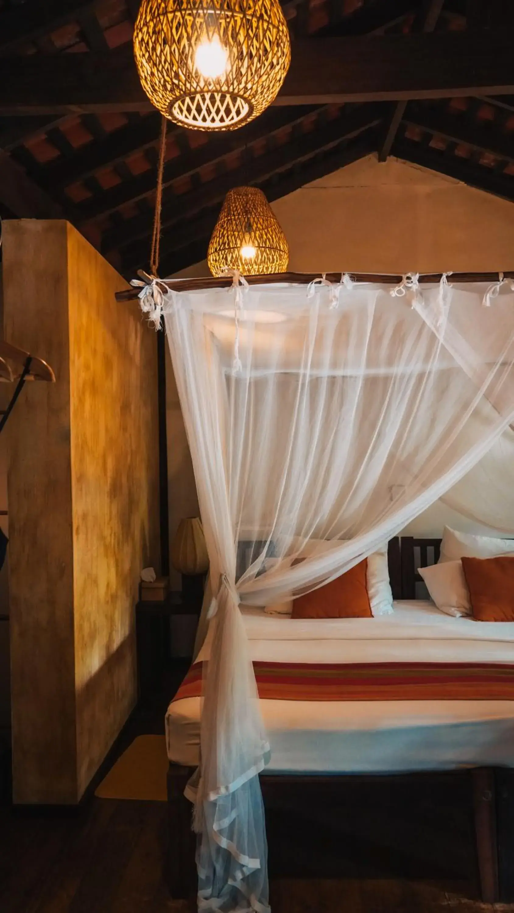 Deluxe Room with Balcony in Dunes Unawatuna Hotel Deluxe Room with Balcony in Dunes Unawatuna Hotel