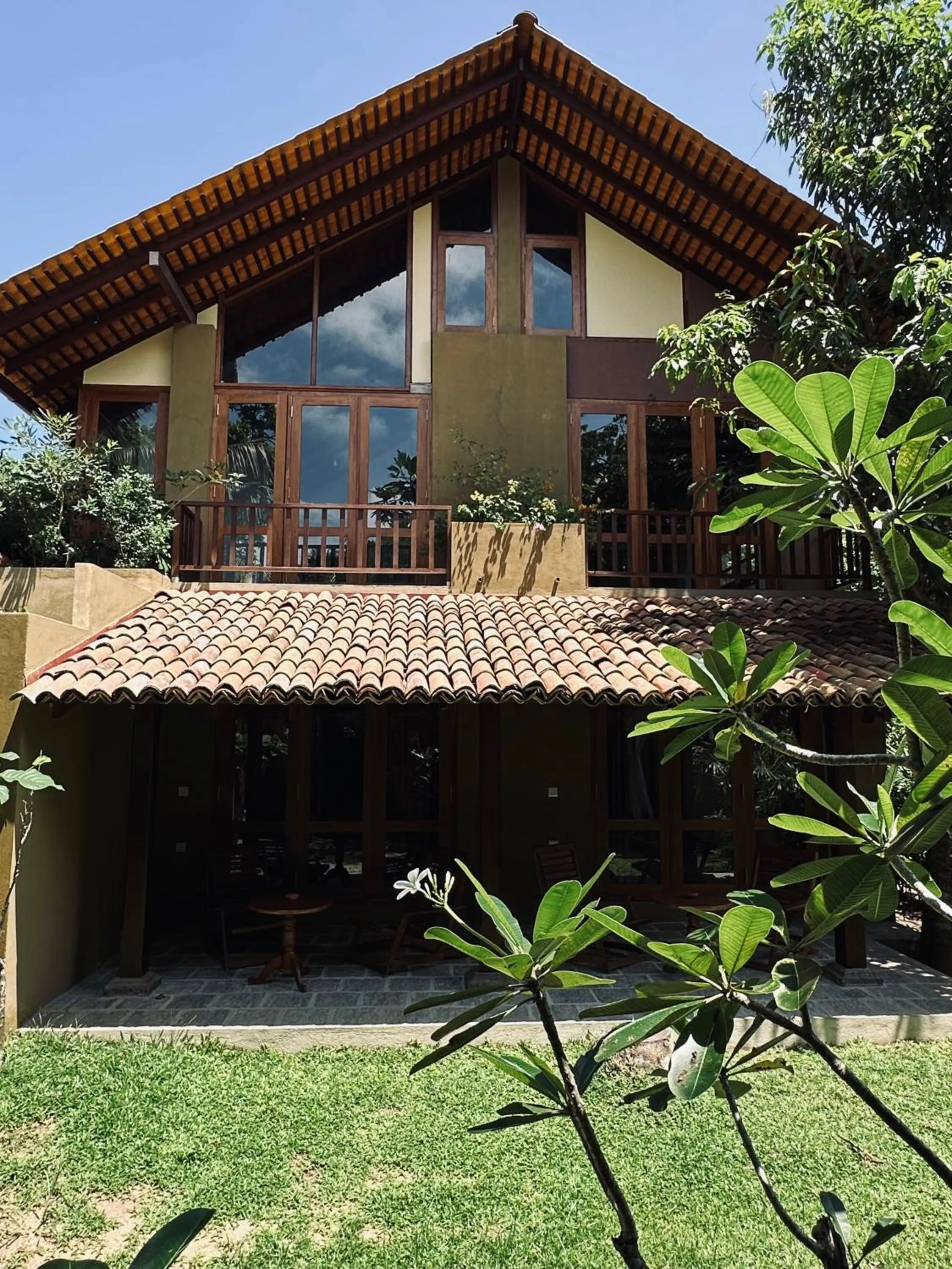 Dunes Unawatuna Hotel