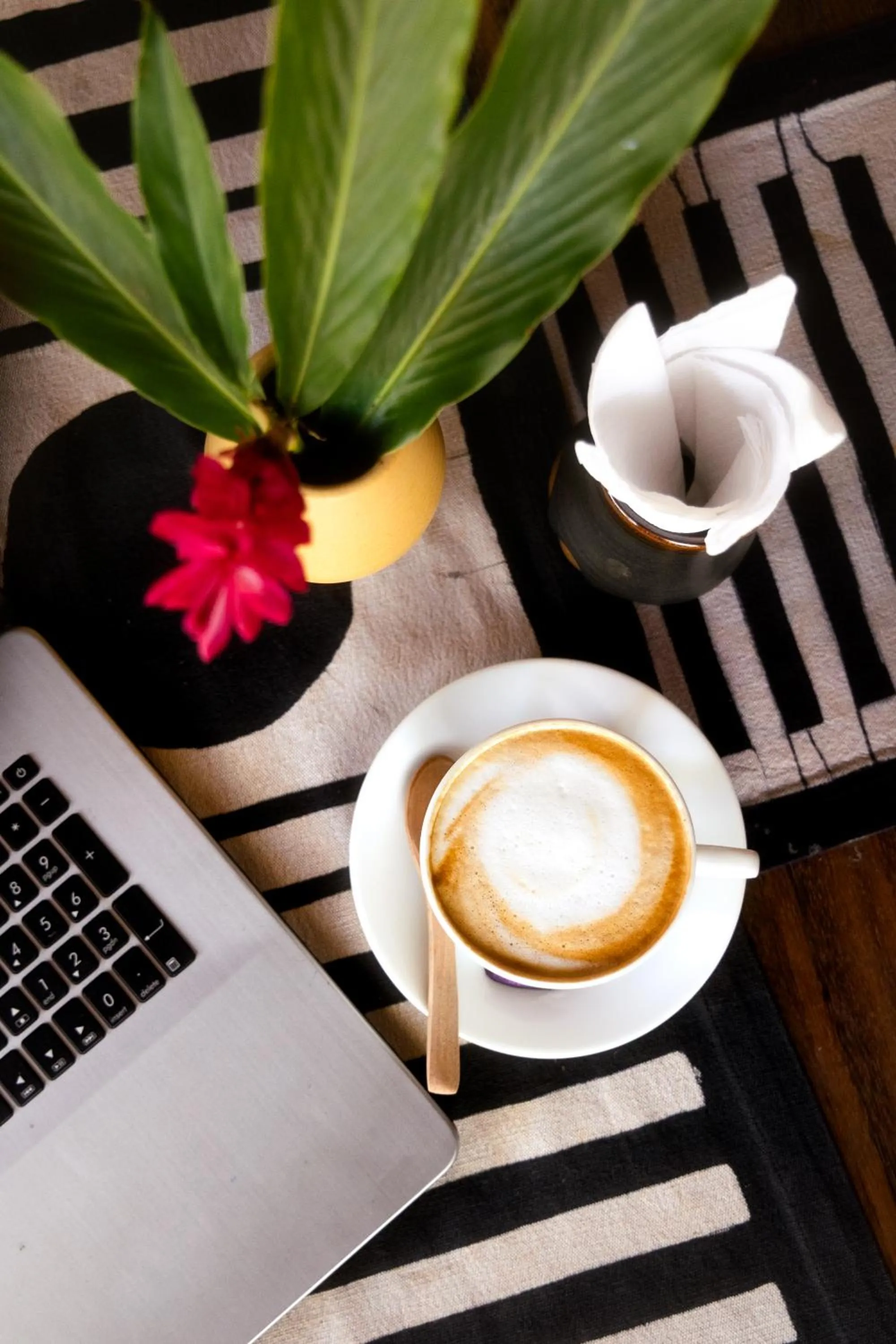 Dunes Unawatuna Hotel