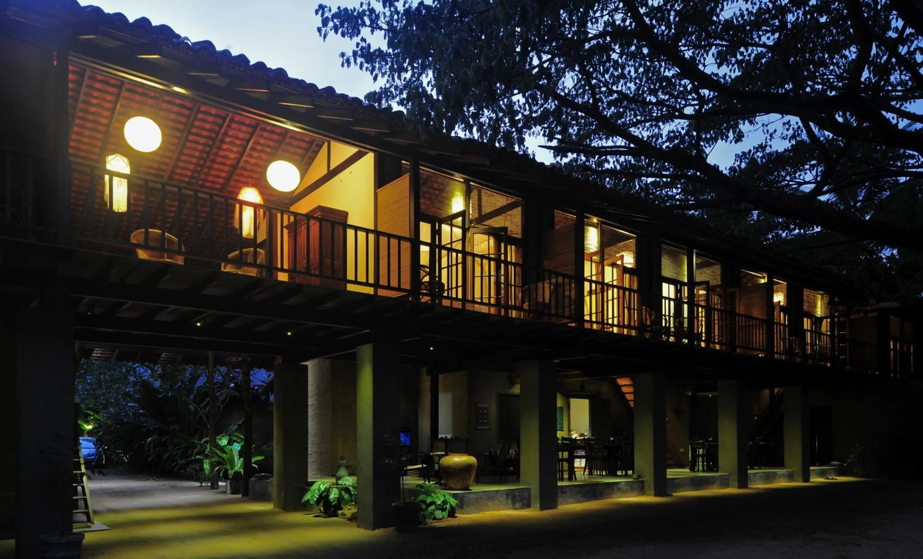 Night in Dunes Unawatuna Hotel