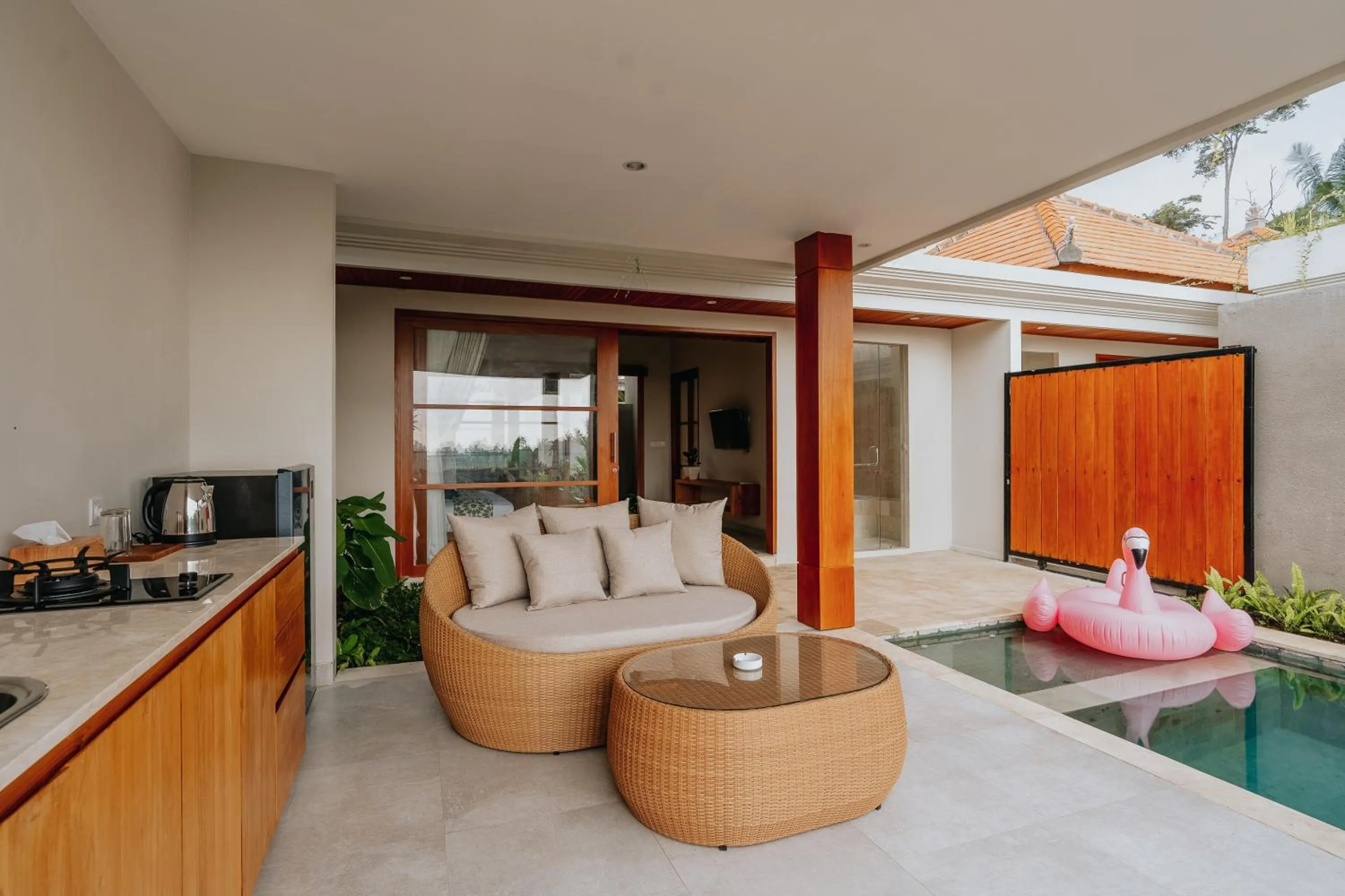 Kitchen or kitchenette in Arta Private Villa