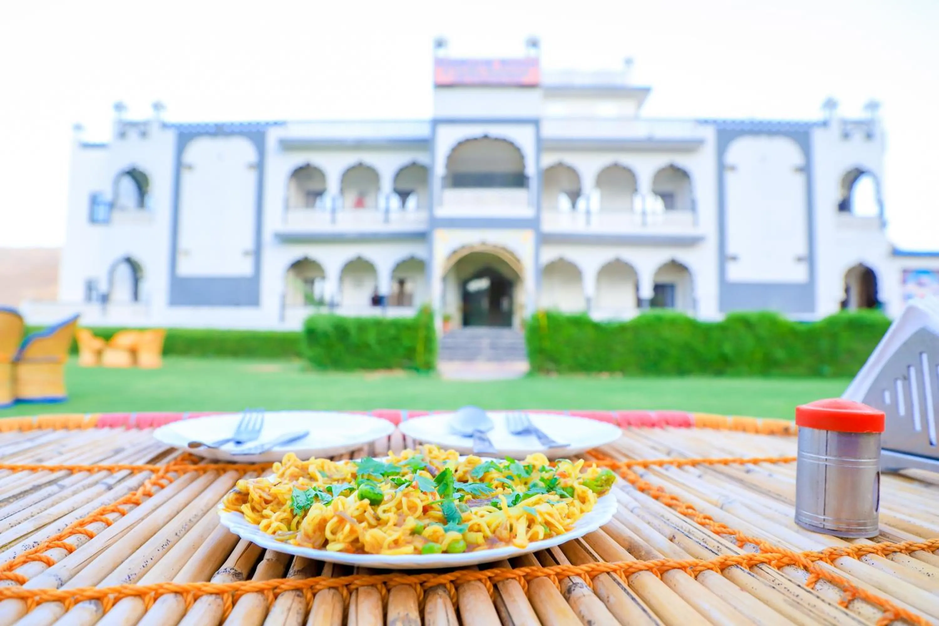 Siddarth Resort - Mountain View with Pool