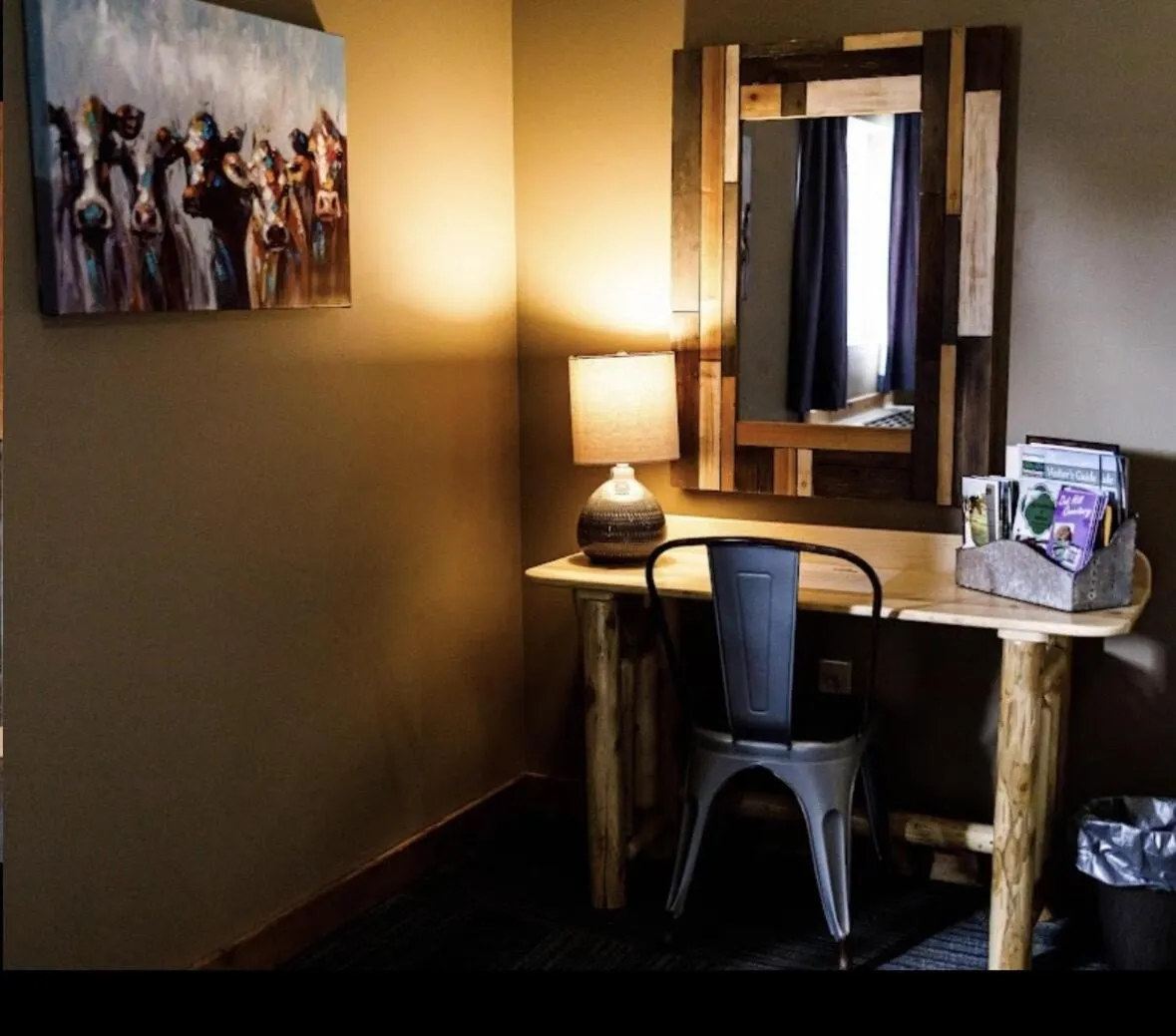 Bedroom in Big Horse Inn and Suites