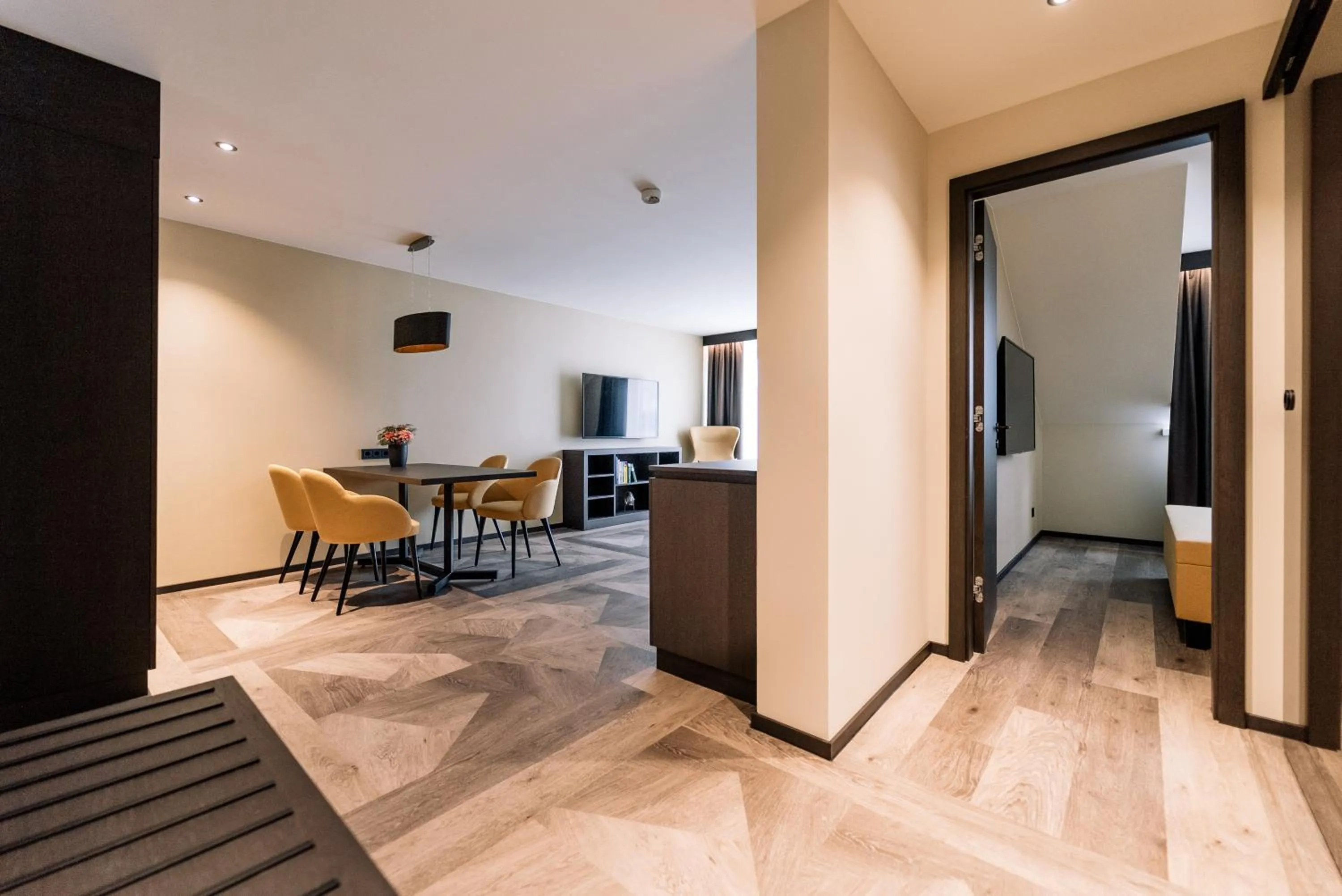 Photo of the whole room in COURT HOTEL