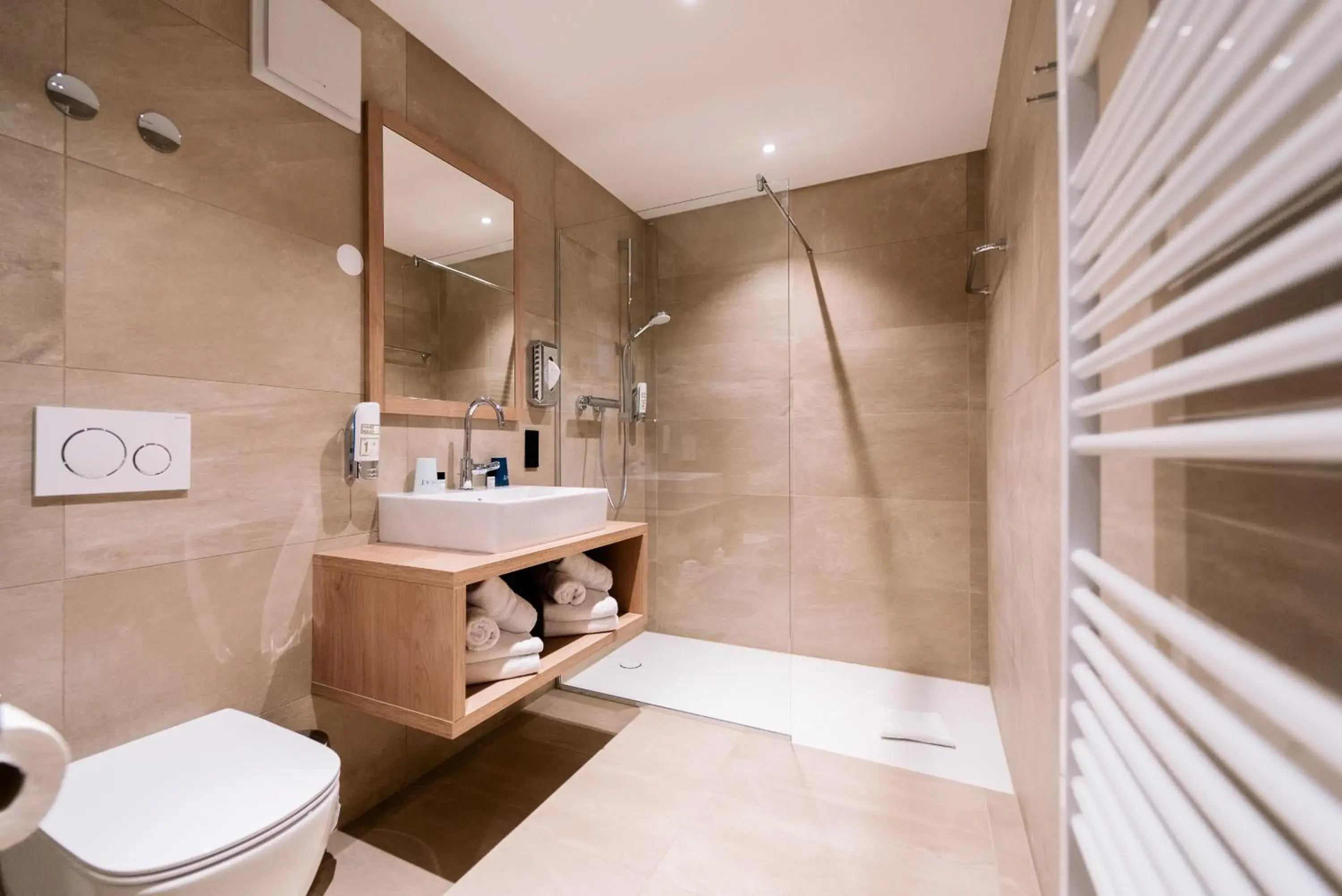 Economy Double Room in COURT HOTEL Economy Double Room in COURT HOTEL