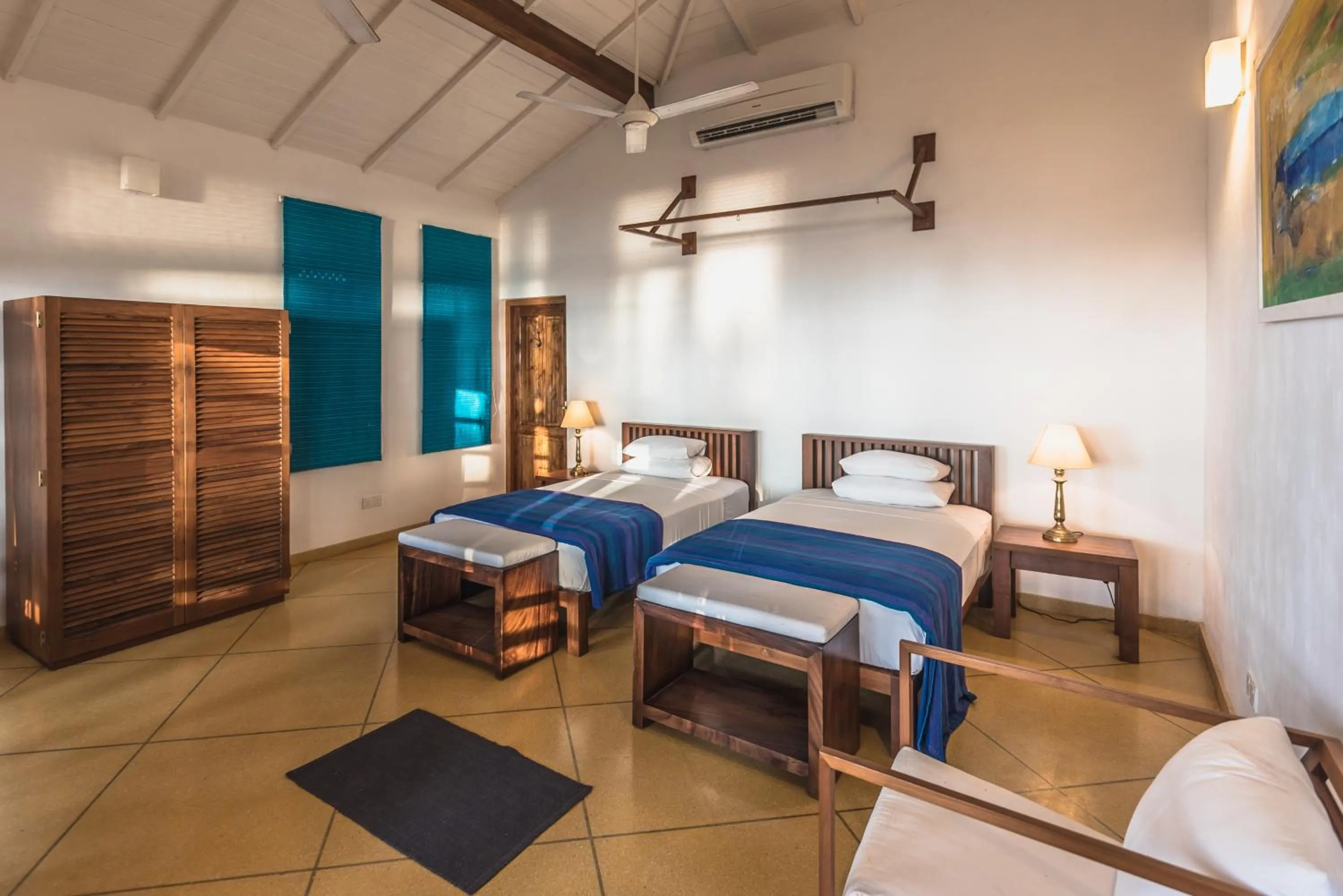 Photo of the whole room, Bed in Jetwing Kottukal Beach House