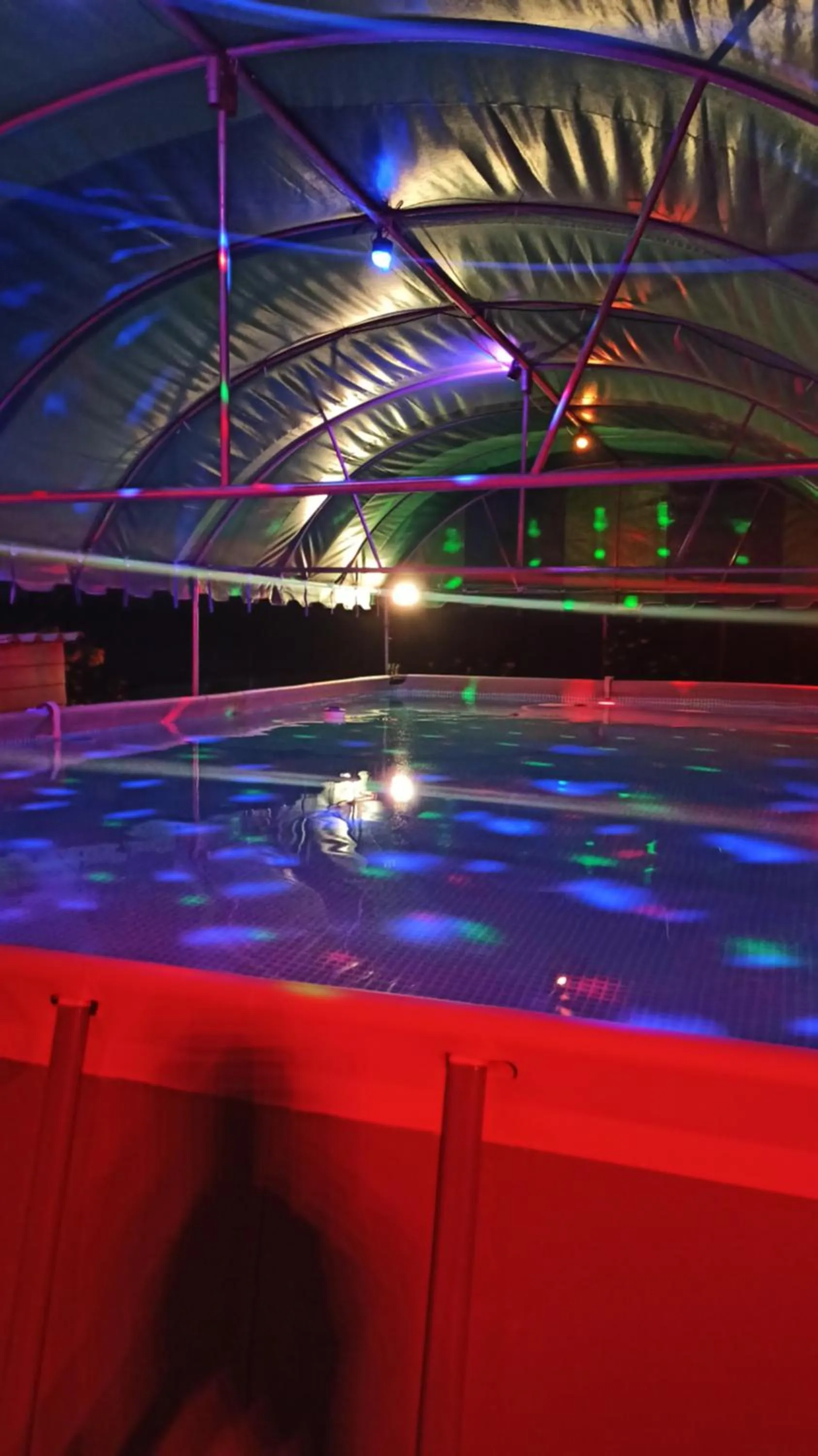 Swimming pool in Touch the Wind