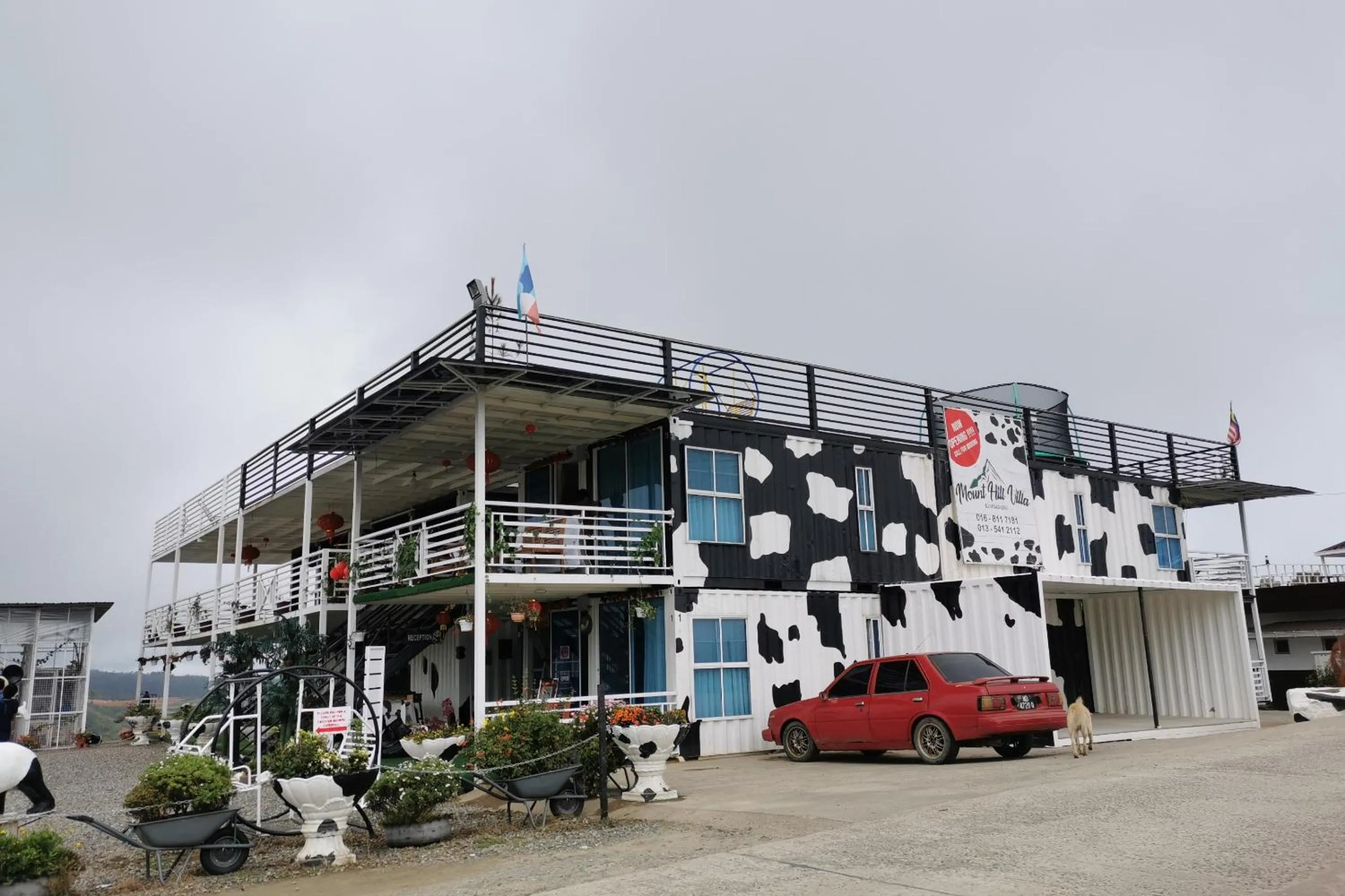 Property building in Hotel O Mount Hill Villa Kundasang