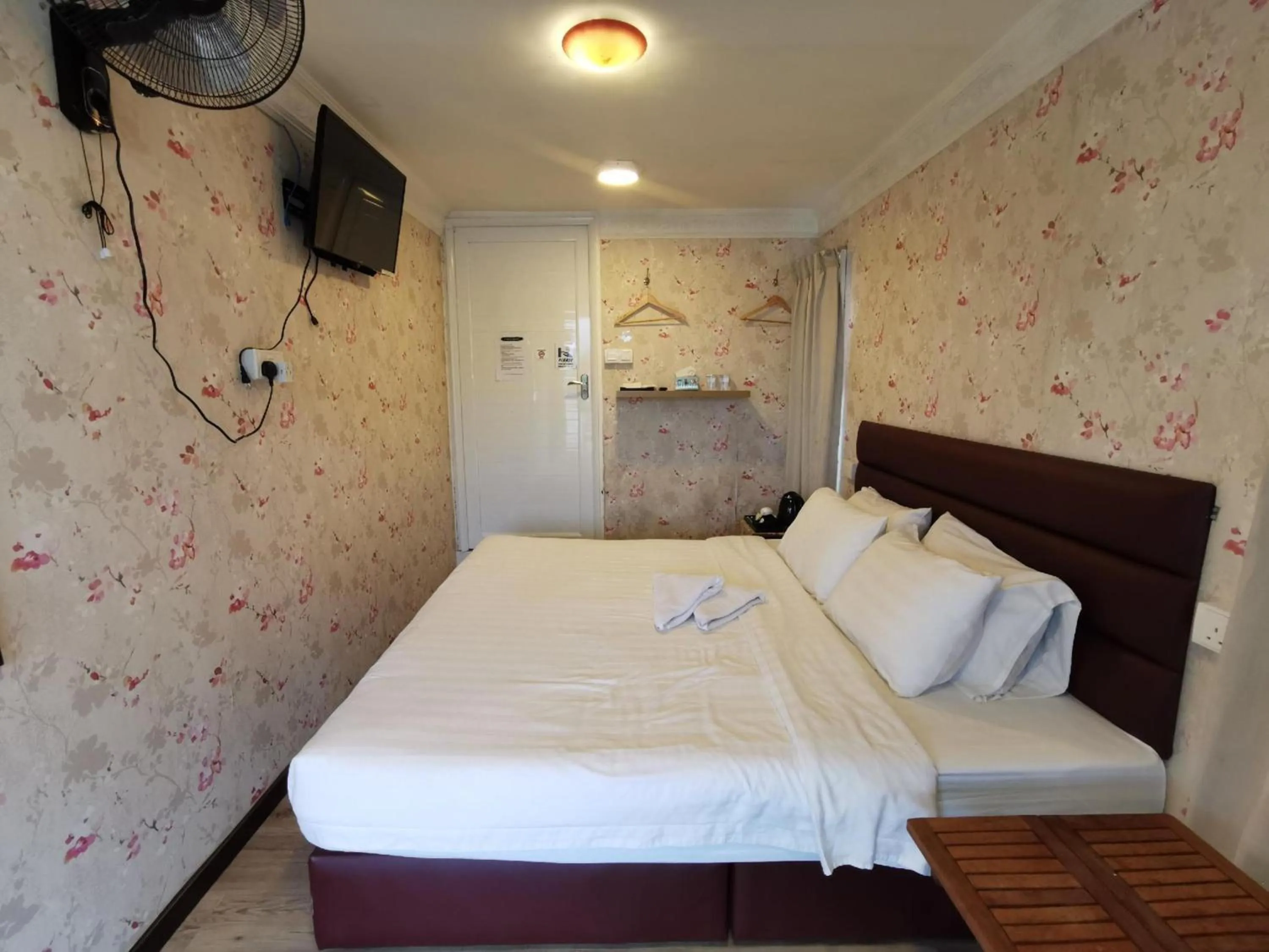 Bedroom, Bed in Hotel O Mount Hill Villa Kundasang