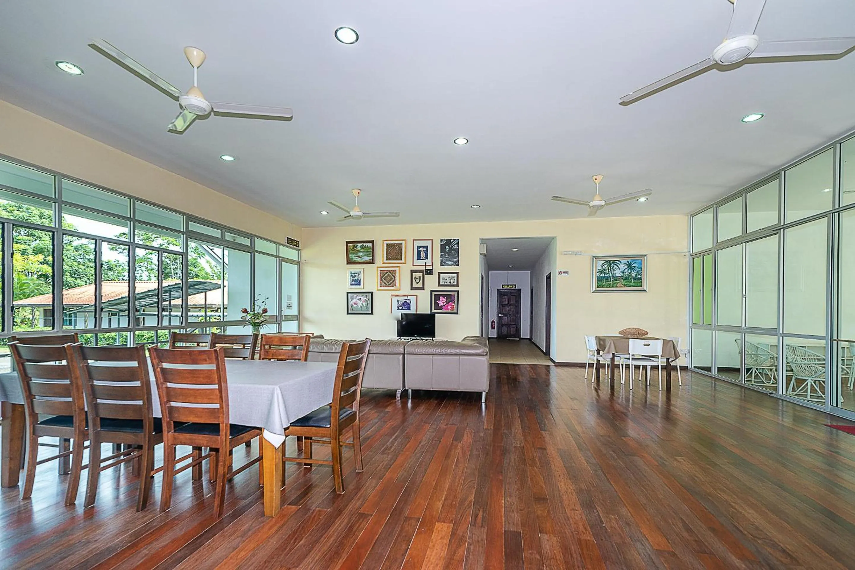Lobby or reception in Hotel O Eagle Wood Garden