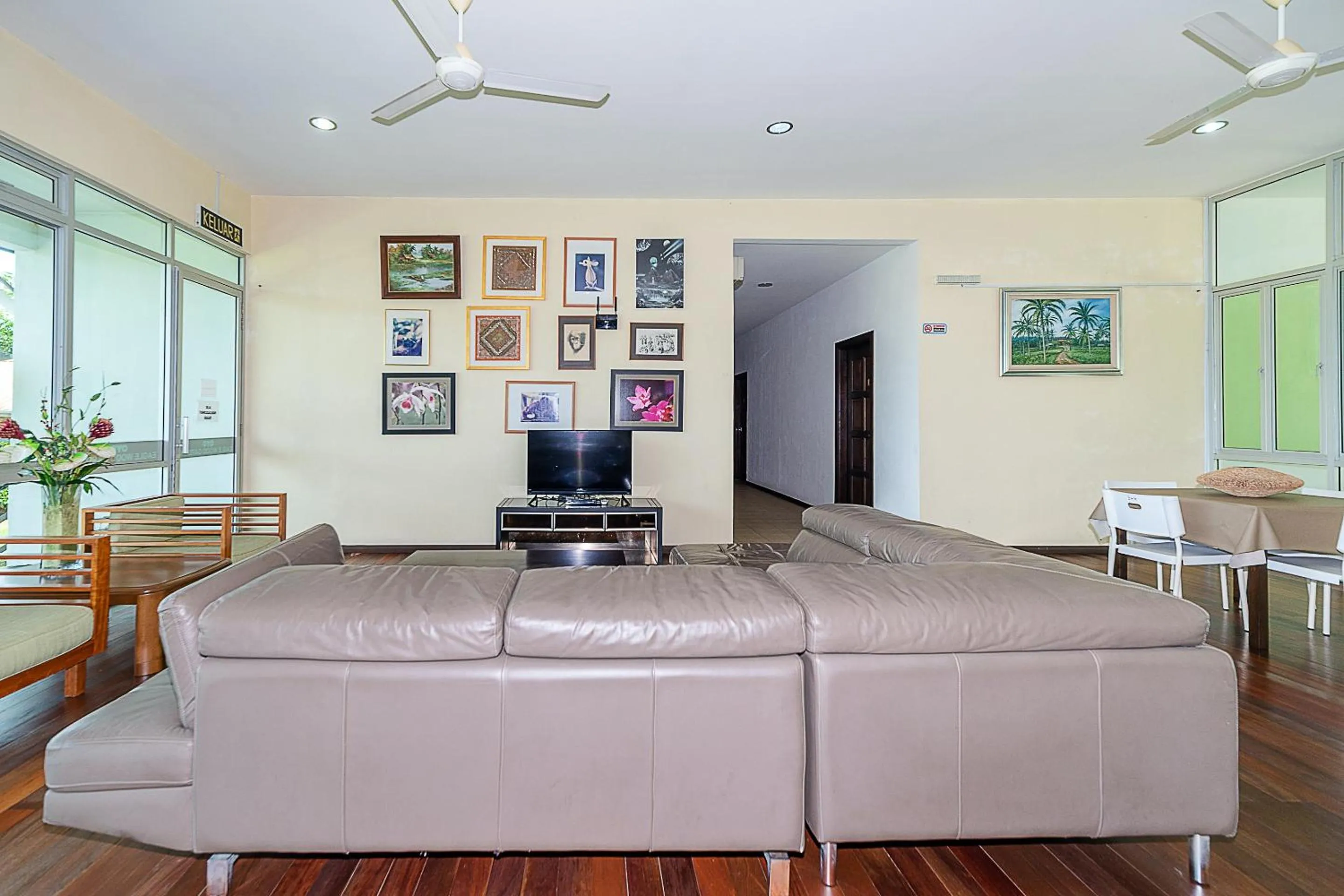 Lobby or reception in Hotel O Eagle Wood Garden