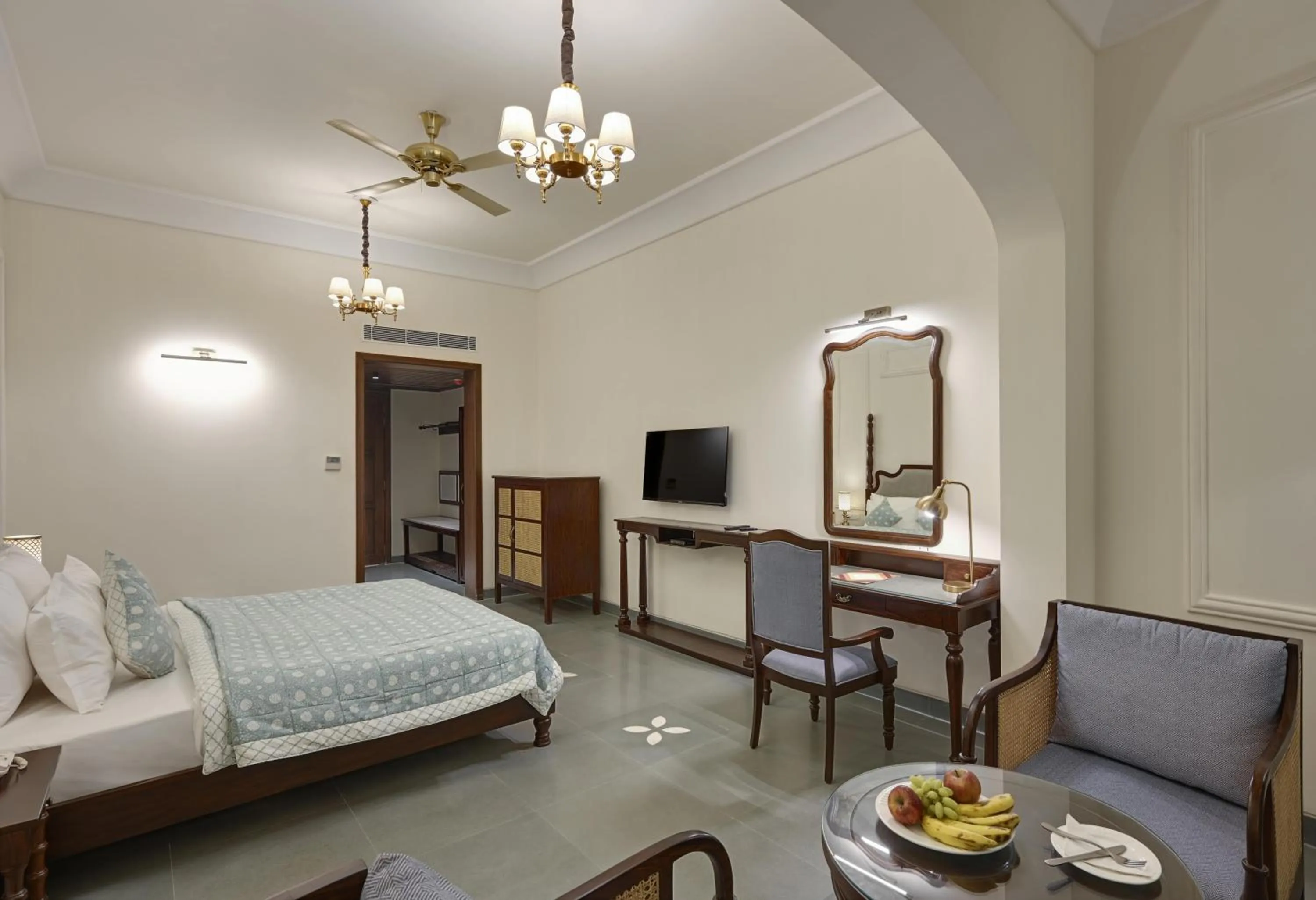 TV and multimedia, Bed in Brahma Niwas - Best Lake View Hotel in Udaipur