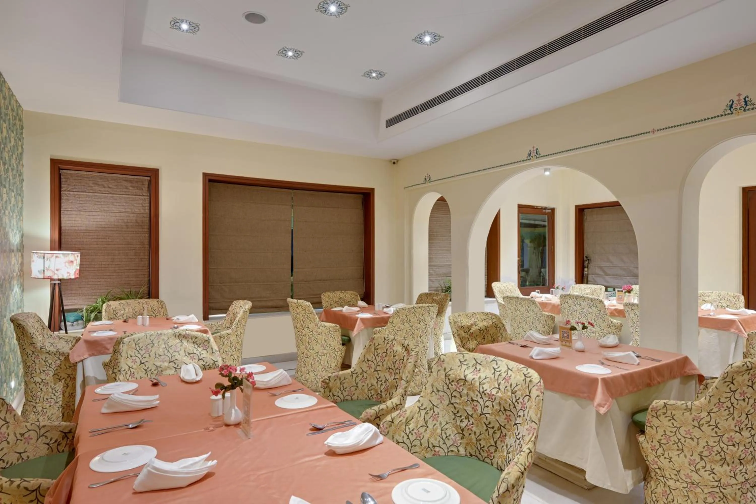 Restaurant/places to eat in Brahma Niwas - Best Lake View Hotel in Udaipur