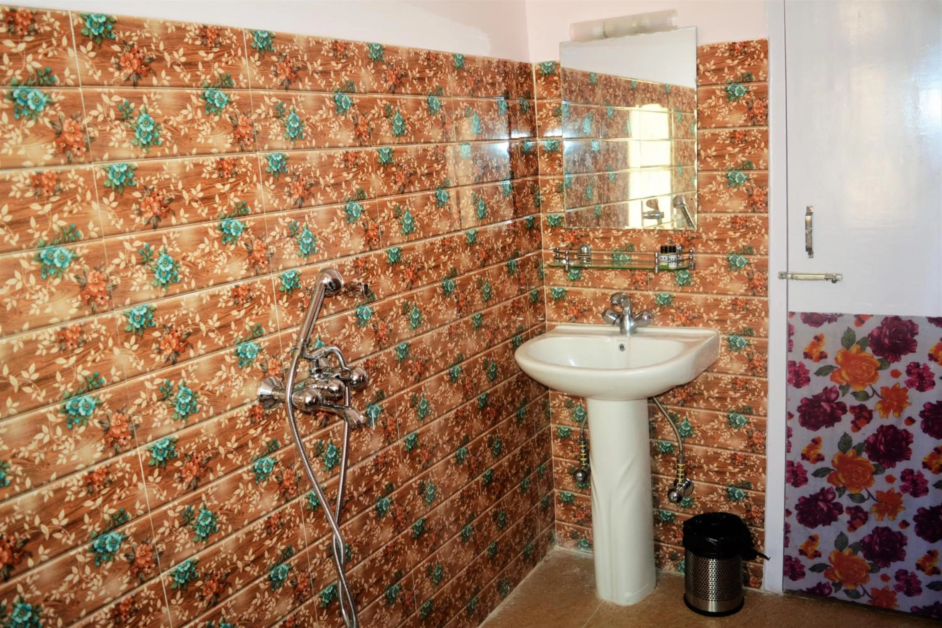 Toilet in Rufina Lachung de'CROWN