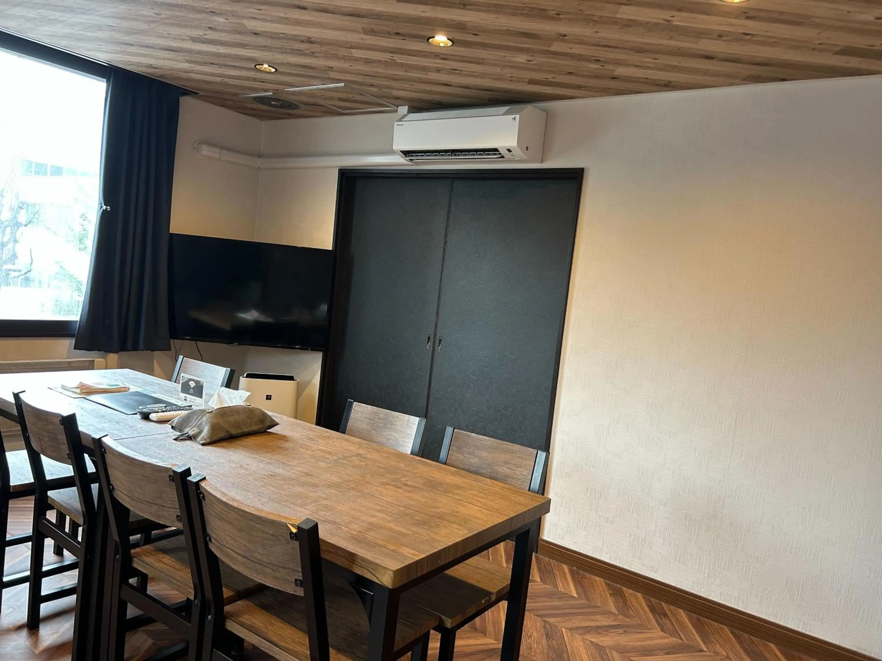 Economy Hotel Upashi