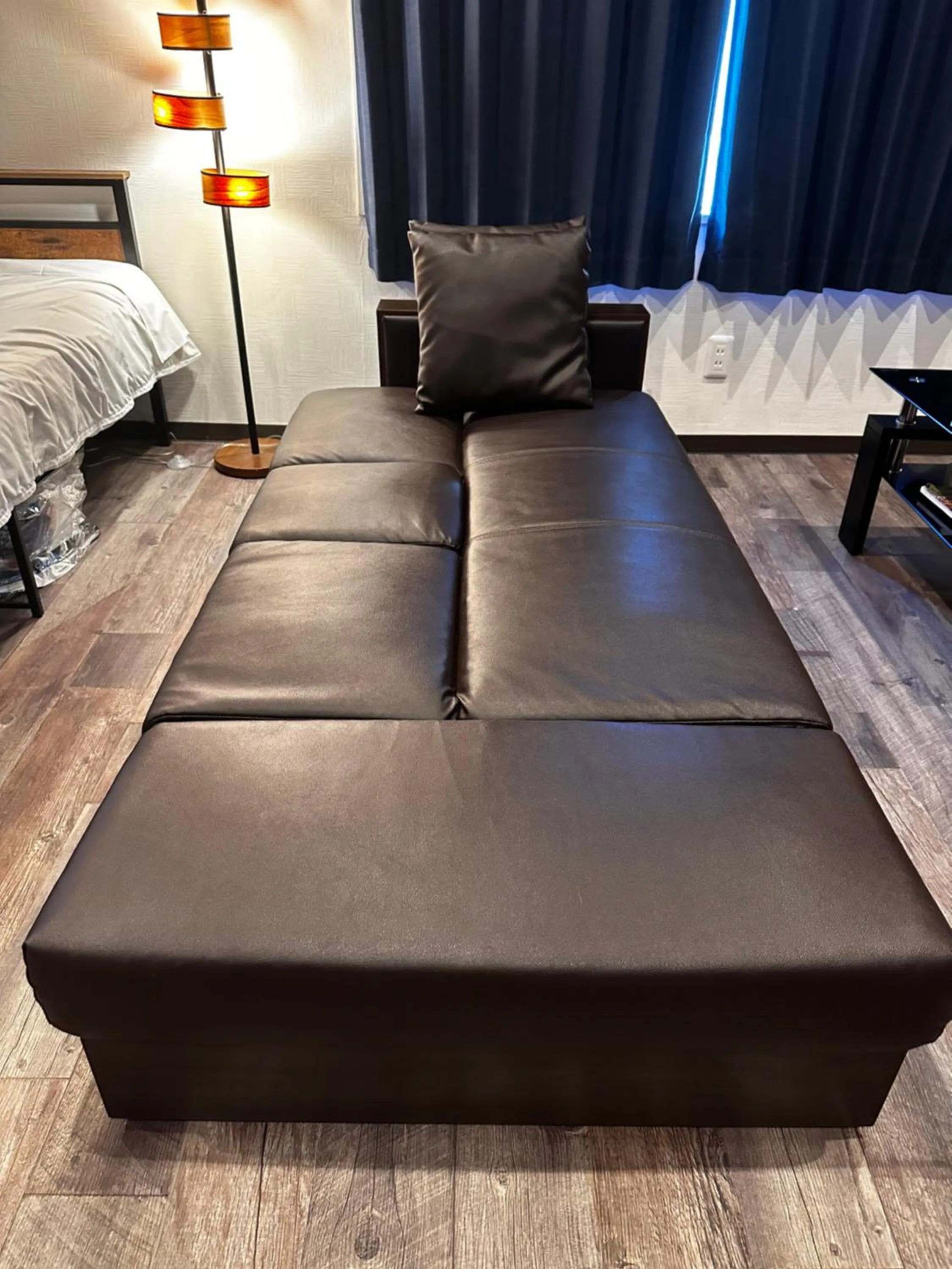 Bed in Economy Hotel Upashi