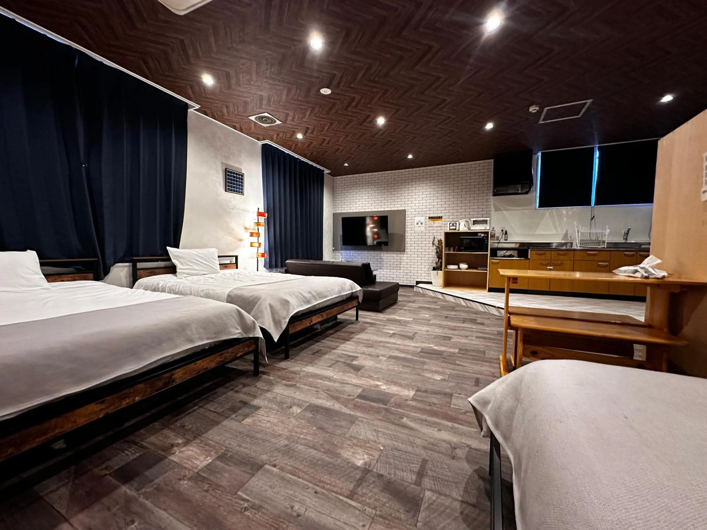 Bed in Economy Hotel Upashi