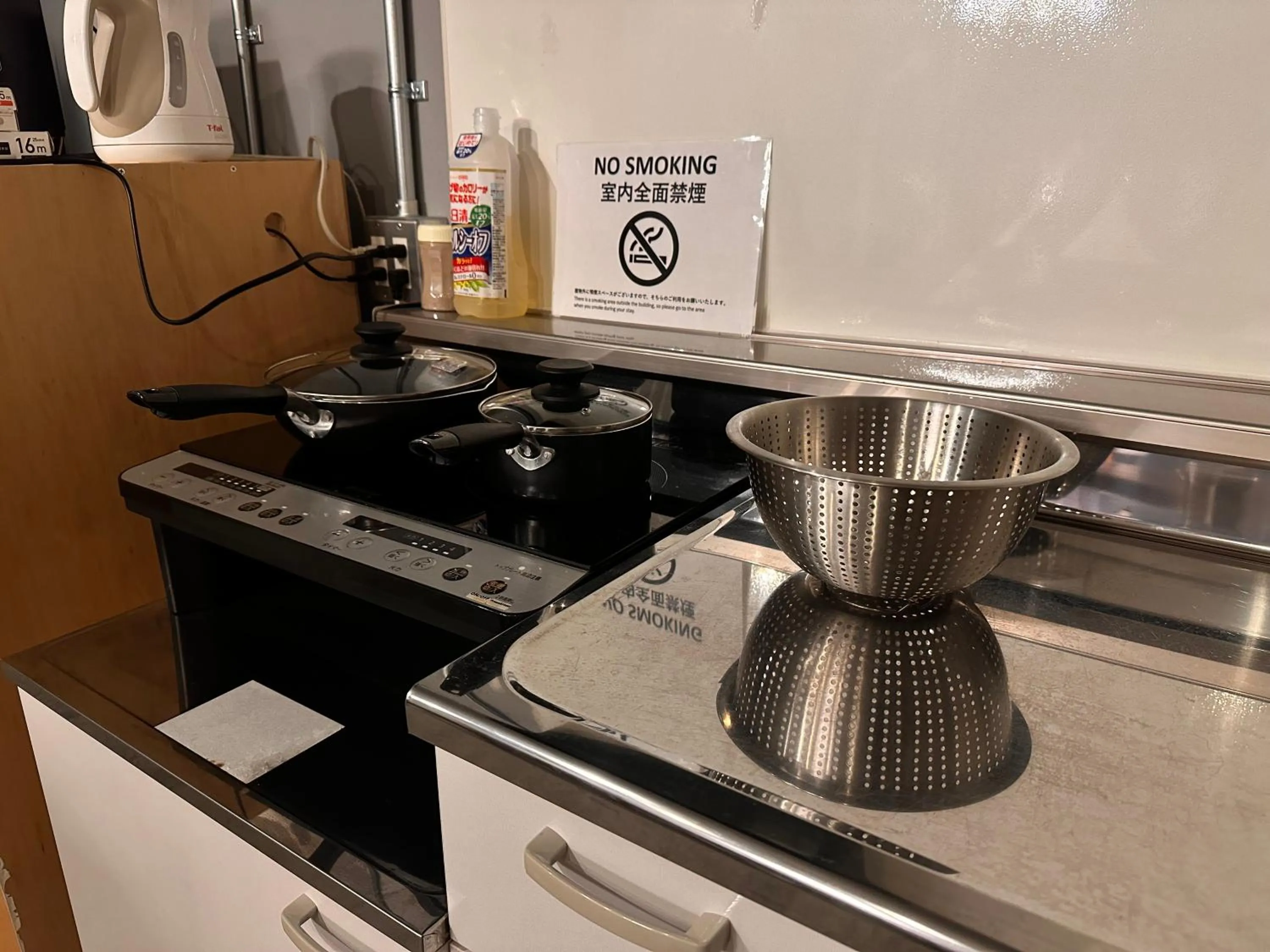 kitchen in Economy Hotel Upashi