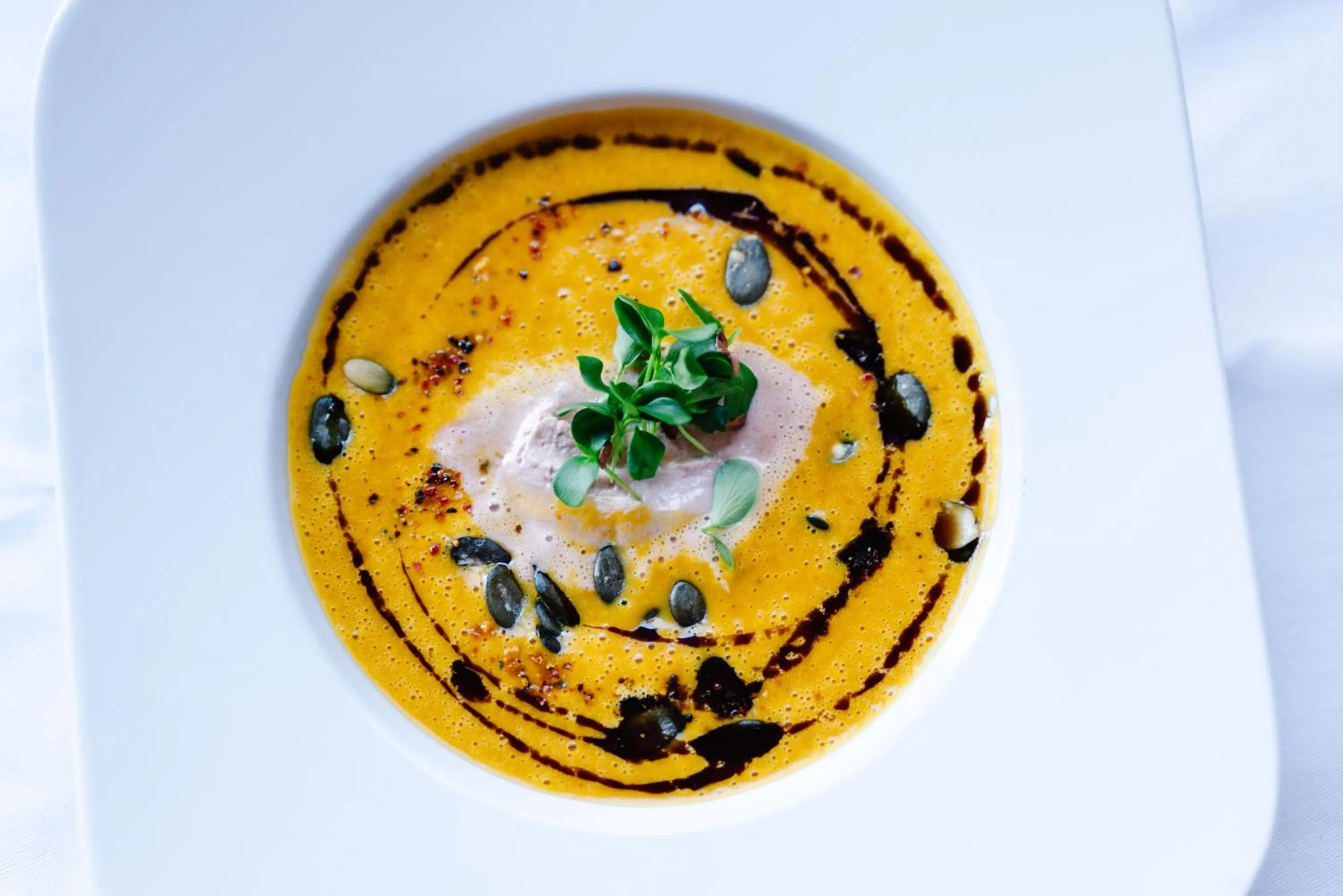 Restaurant/places to eat in Steigenberger Graf Zeppelin