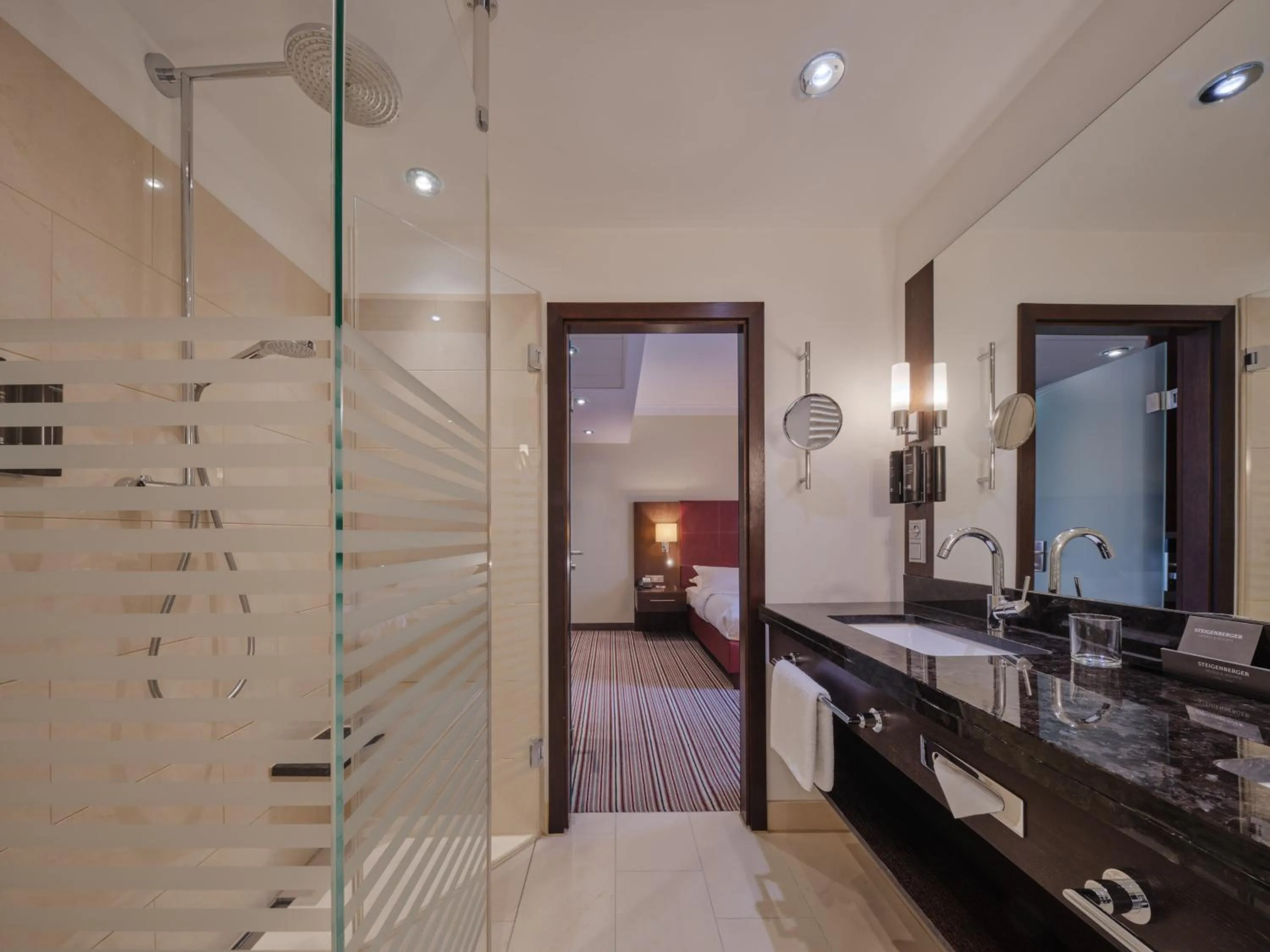Bathroom in Steigenberger Graf Zeppelin