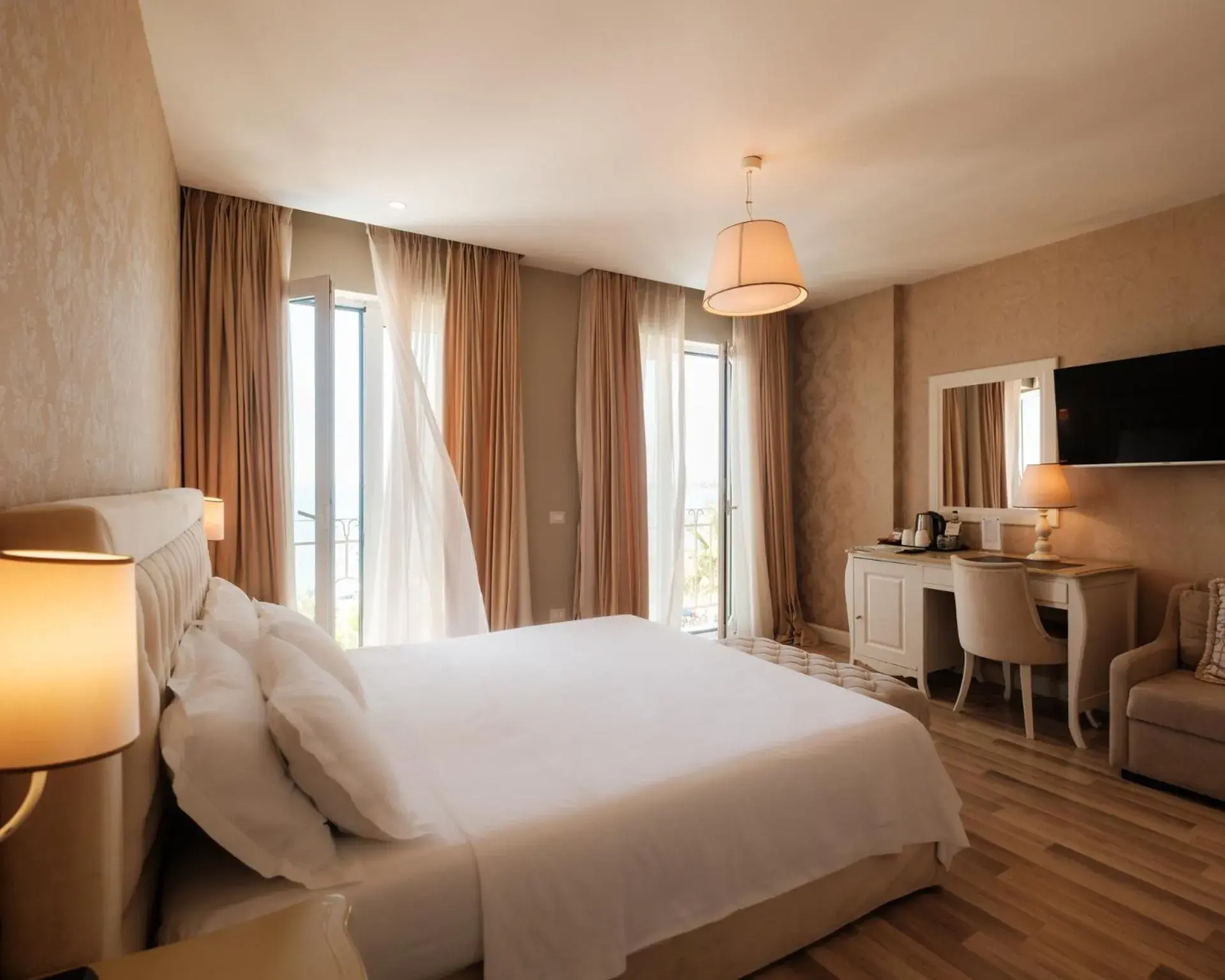 Superior Double Room with Sea View in Palace Hotel & SPA Superior Double Room with Sea View in Palace Hotel & SPA