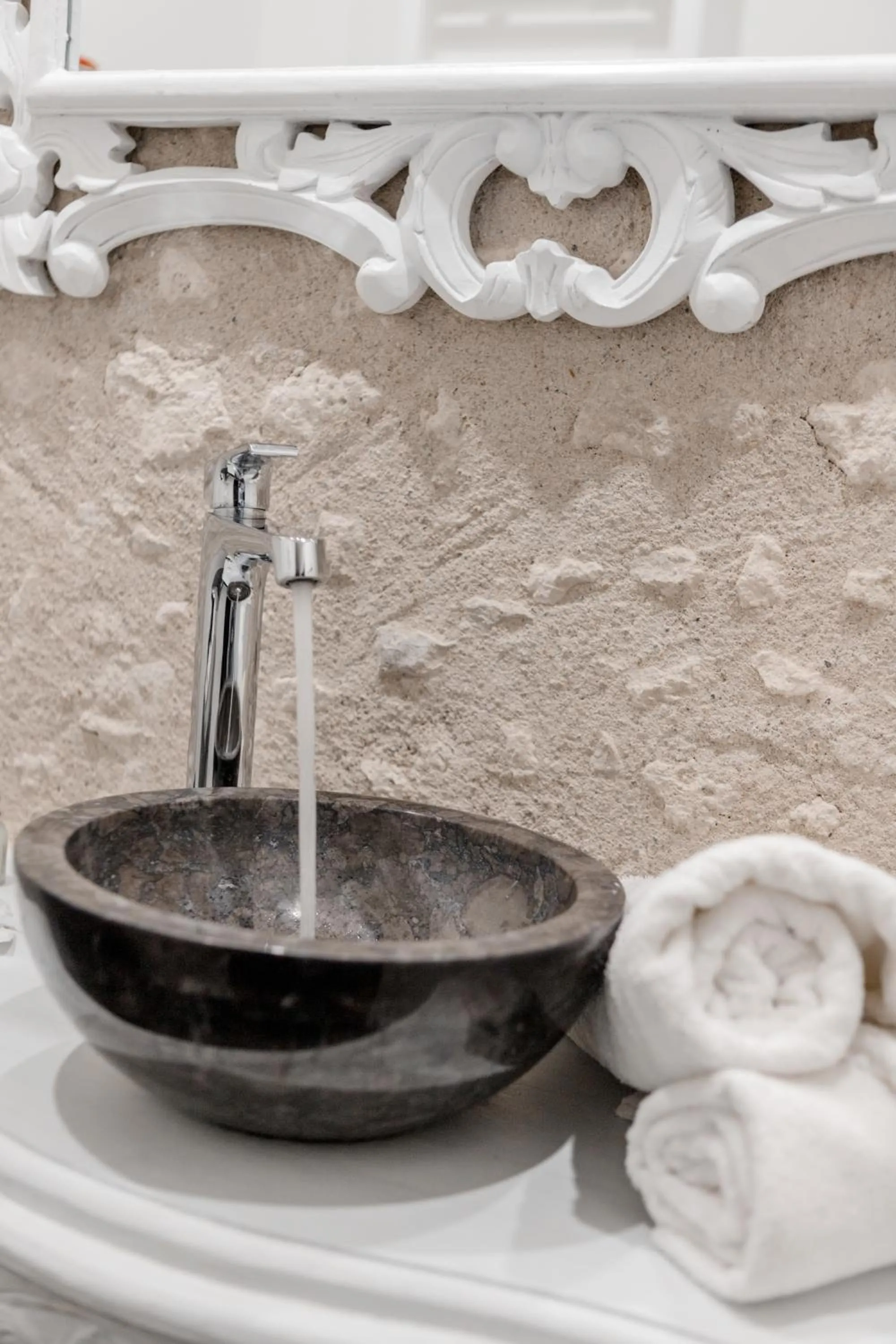 Bathroom in Au Bourg Neuf