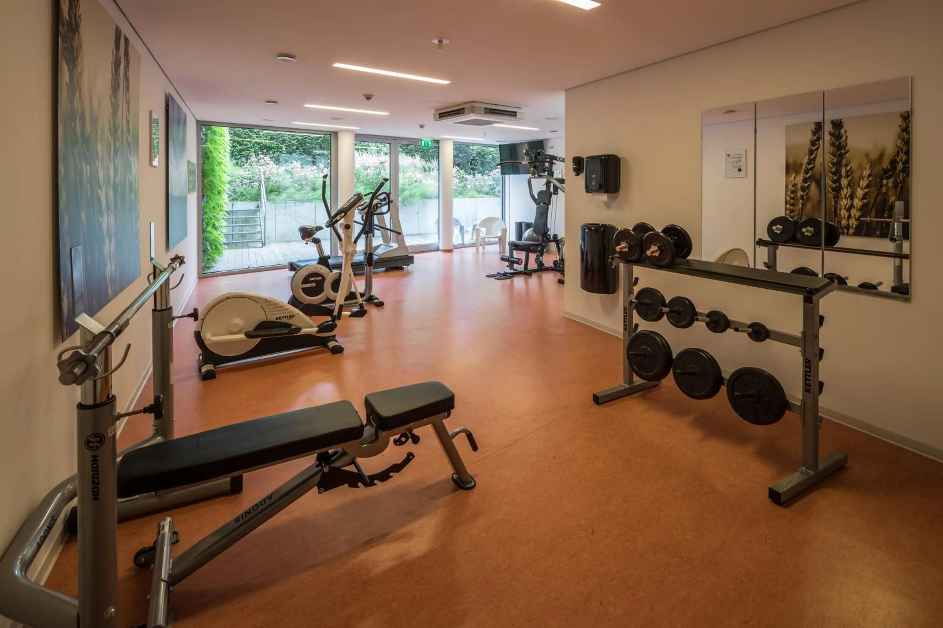 Fitness centre/facilities in Ramada by Wyndham Dresden