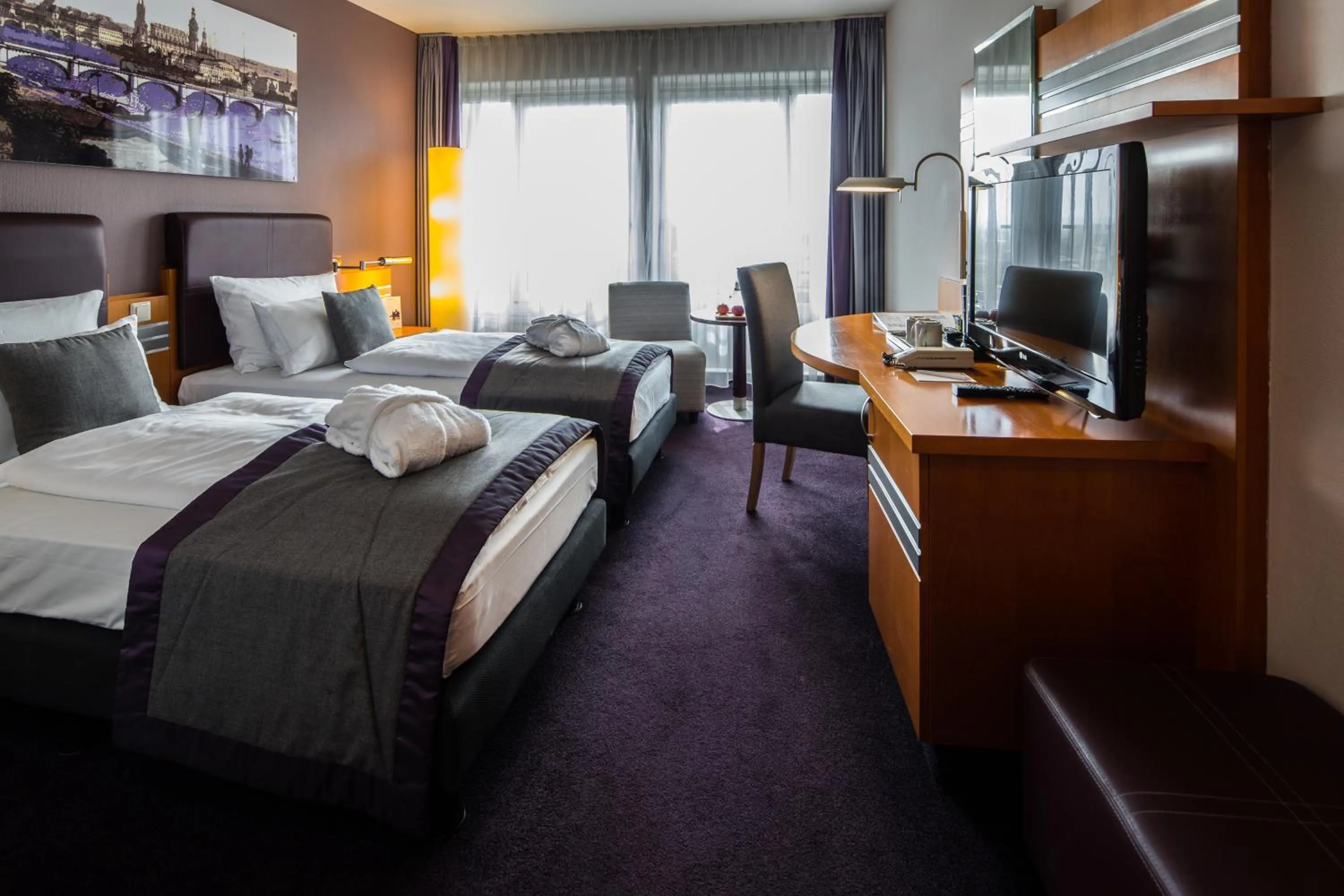 Photo of the whole room, Bed in Ramada by Wyndham Dresden