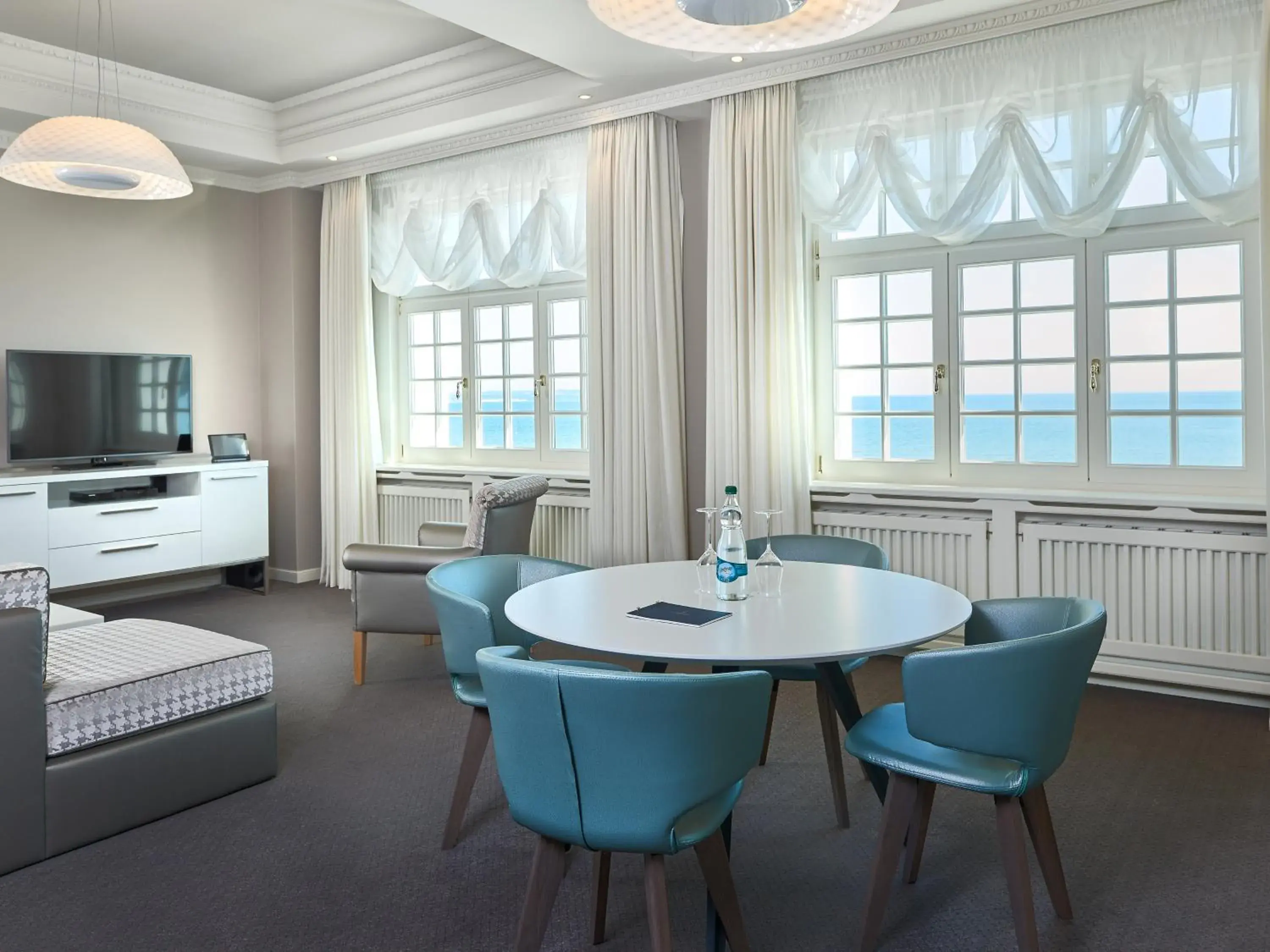 Suite with Sea View - single occupancy in A-ROSA Kurhaus Binz Suite with Sea View - single occupancy in A-ROSA Kurhaus Binz