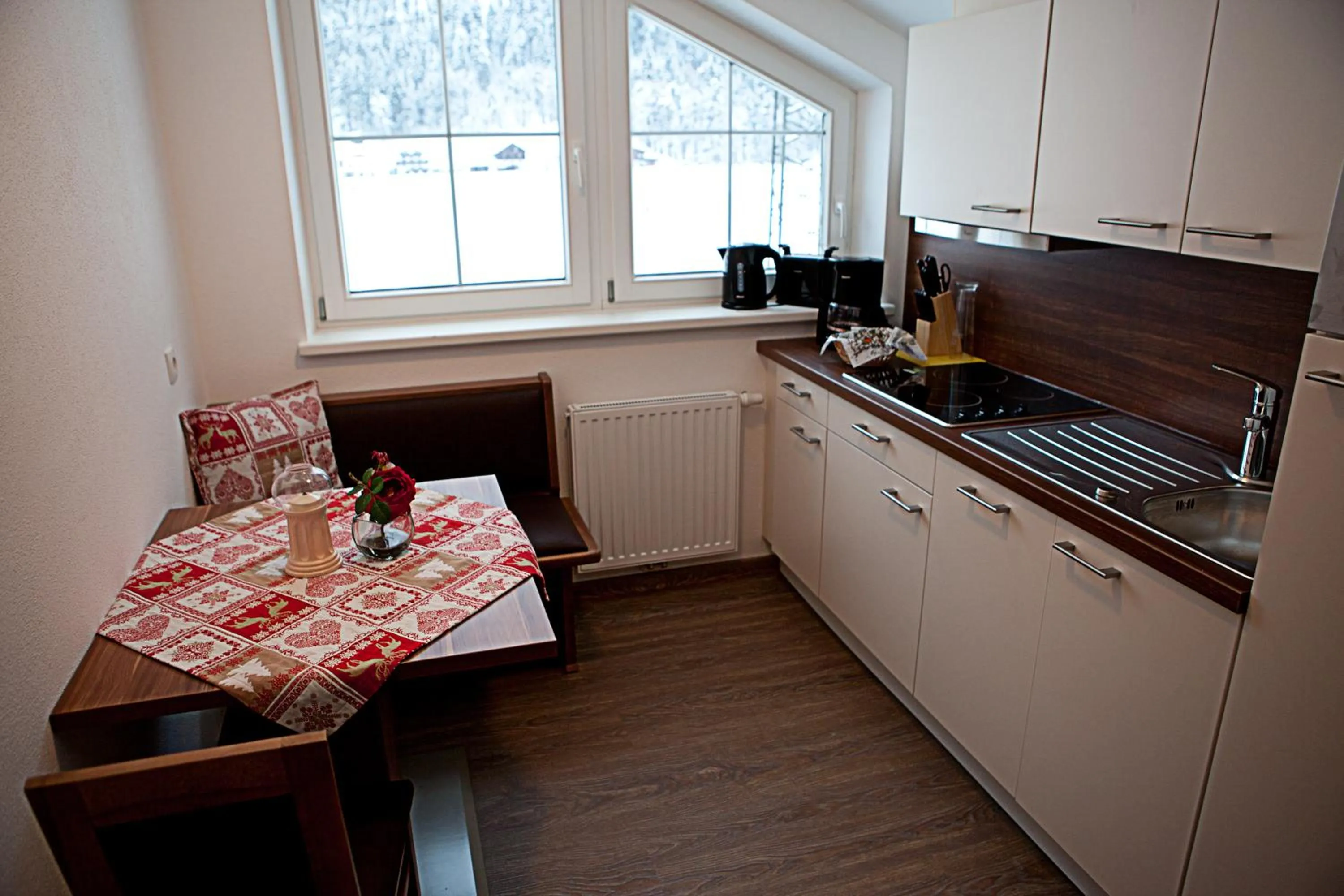 Kitchen or kitchenette in Villa Sepp