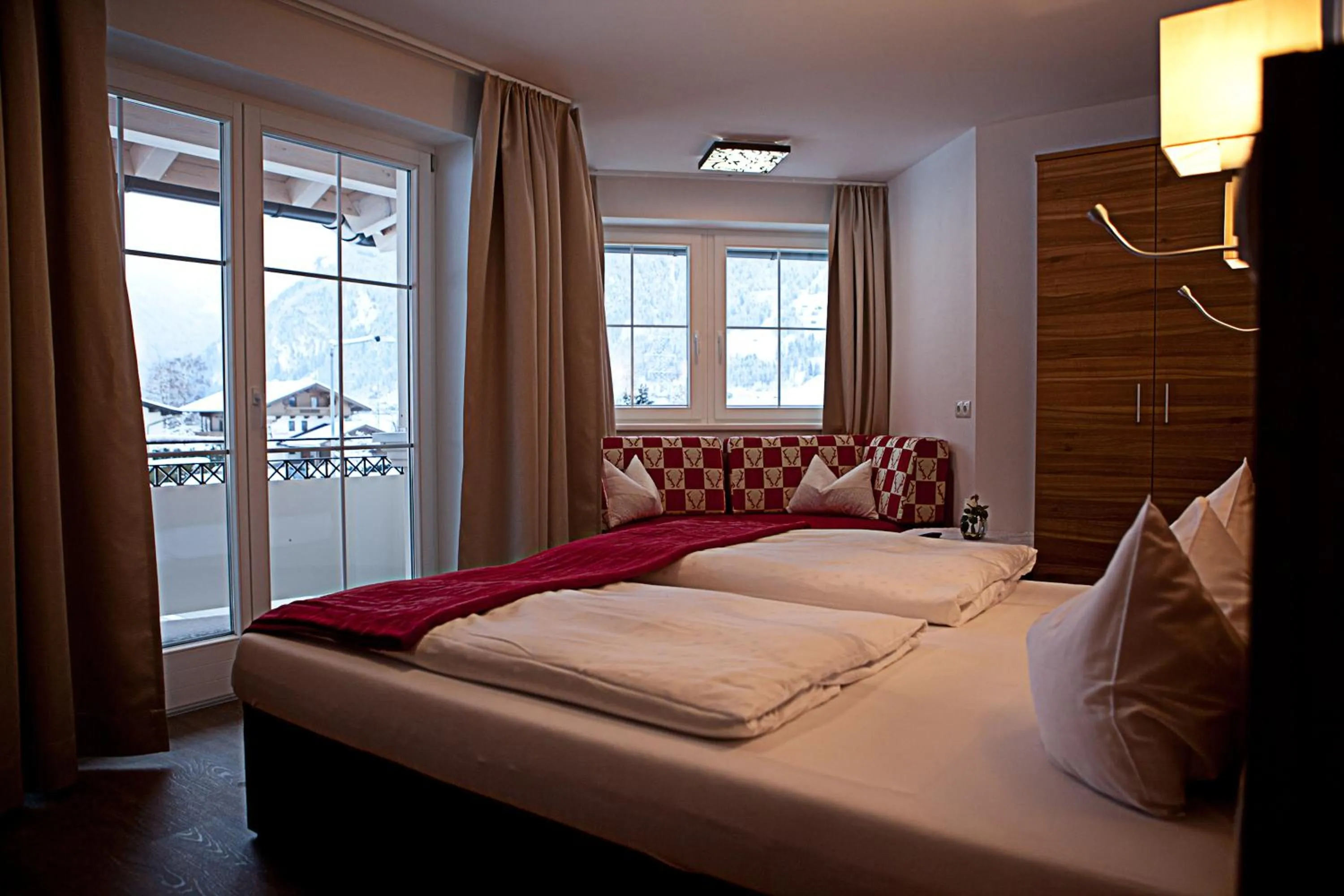 TV and multimedia, Bed in Villa Sepp