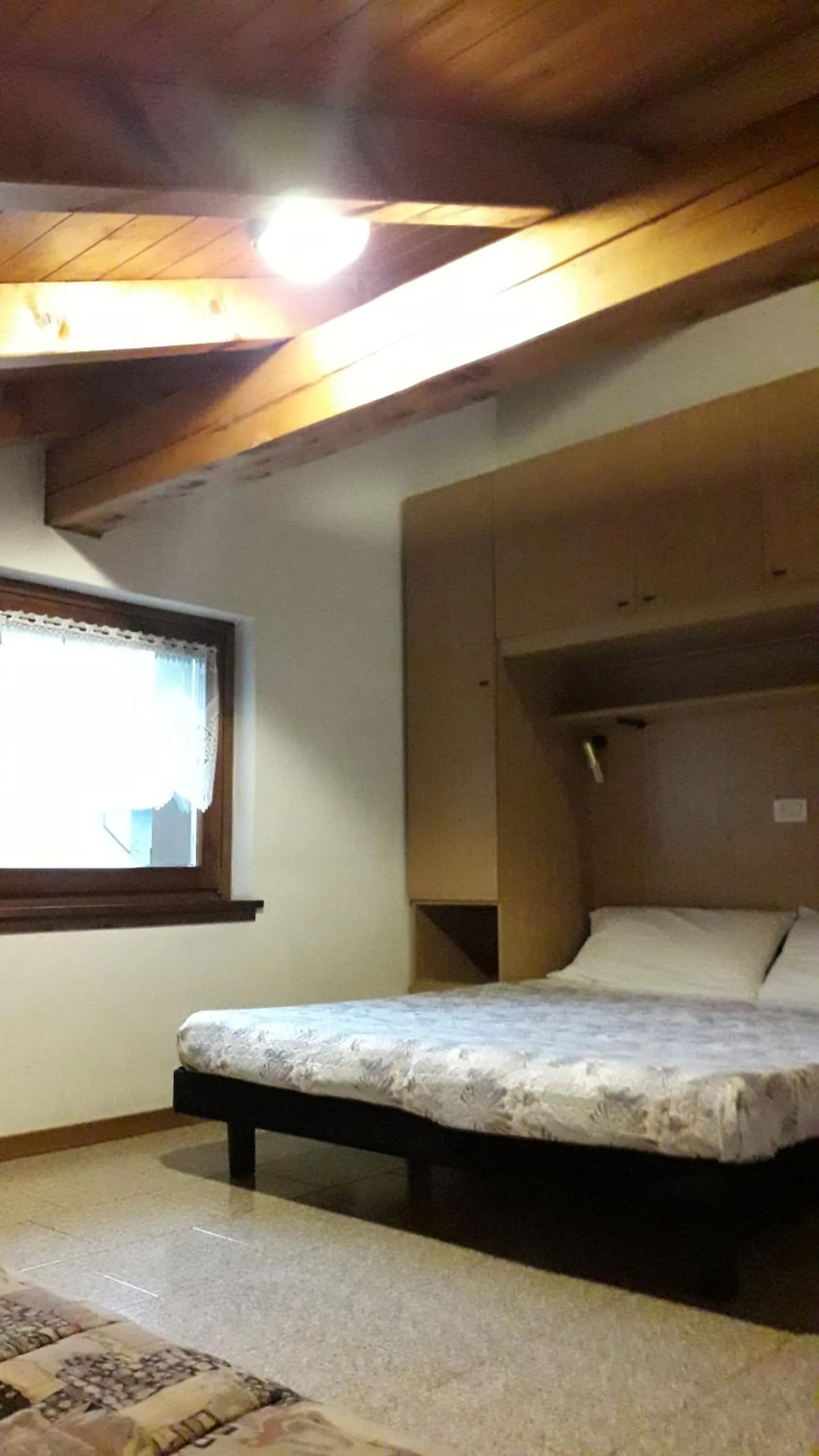 Photo of the whole room, Bed in Residence Iris BeB