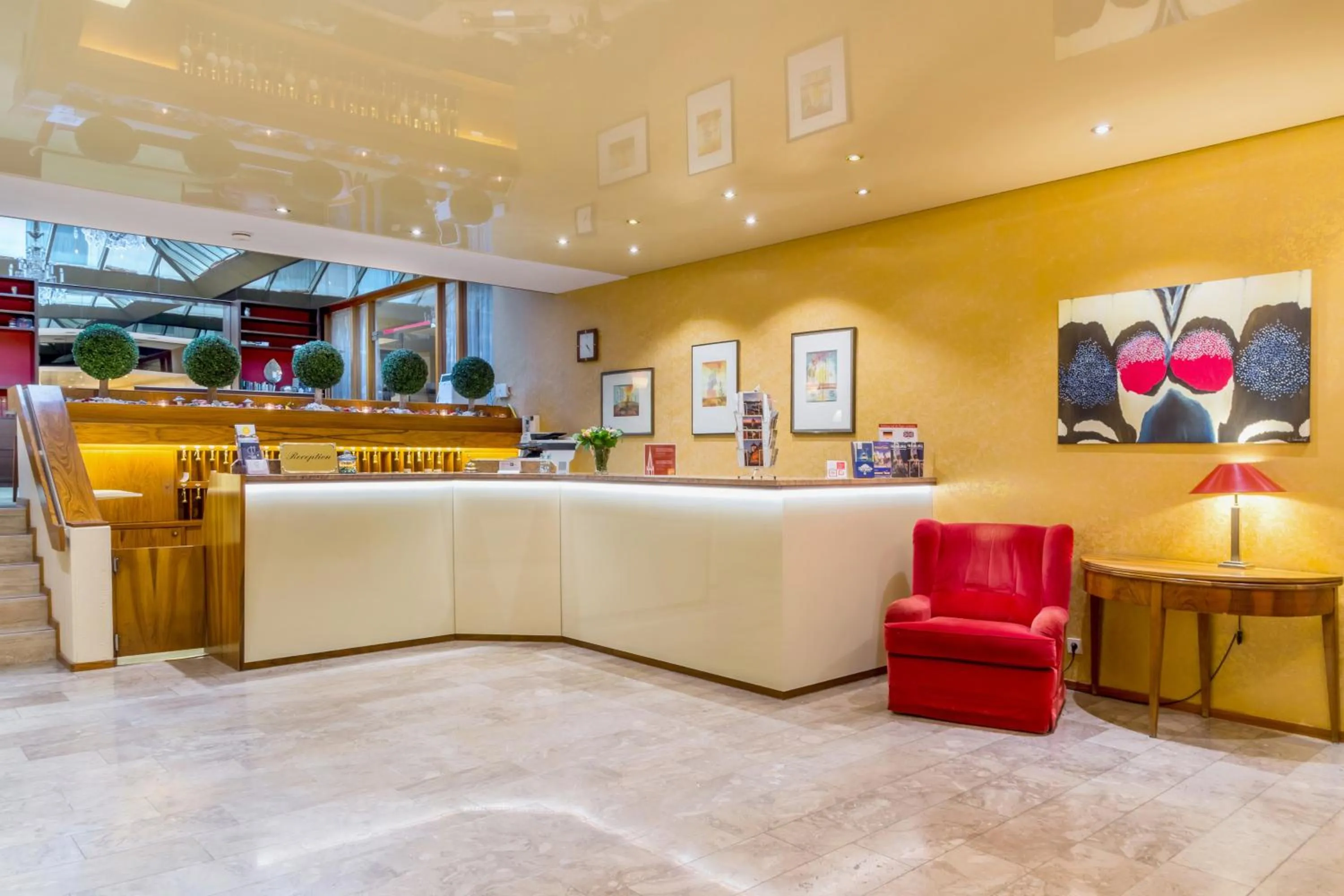 Lobby or reception in Central Hotel