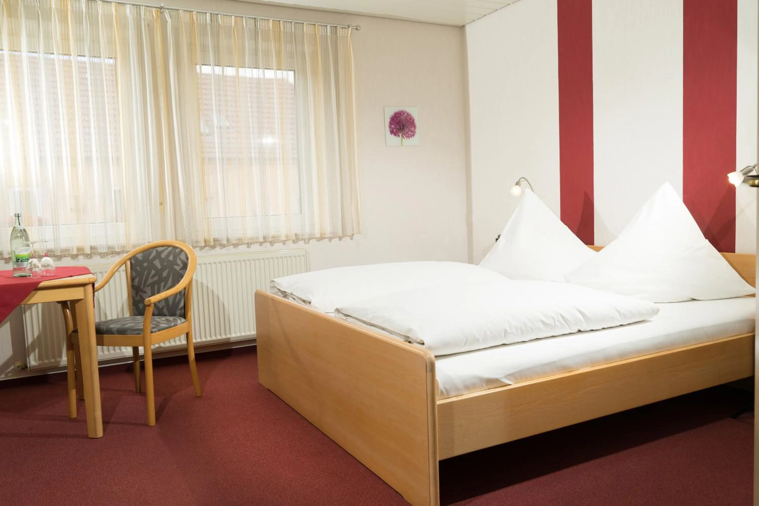 Photo of the whole room, Bed in Landgasthof Zum Stern