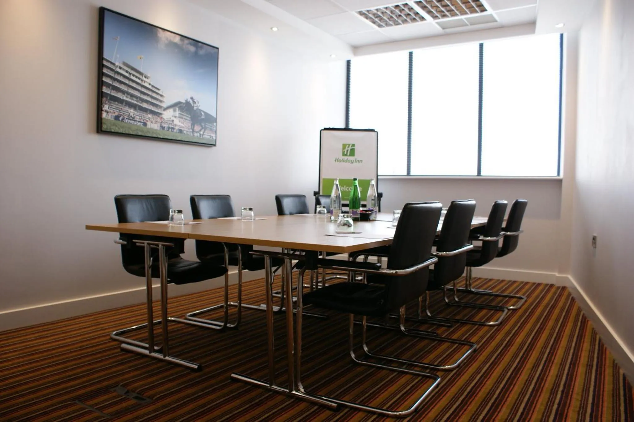 Meeting/conference room in Holiday Inn Huntingdon Racecourse by IHG